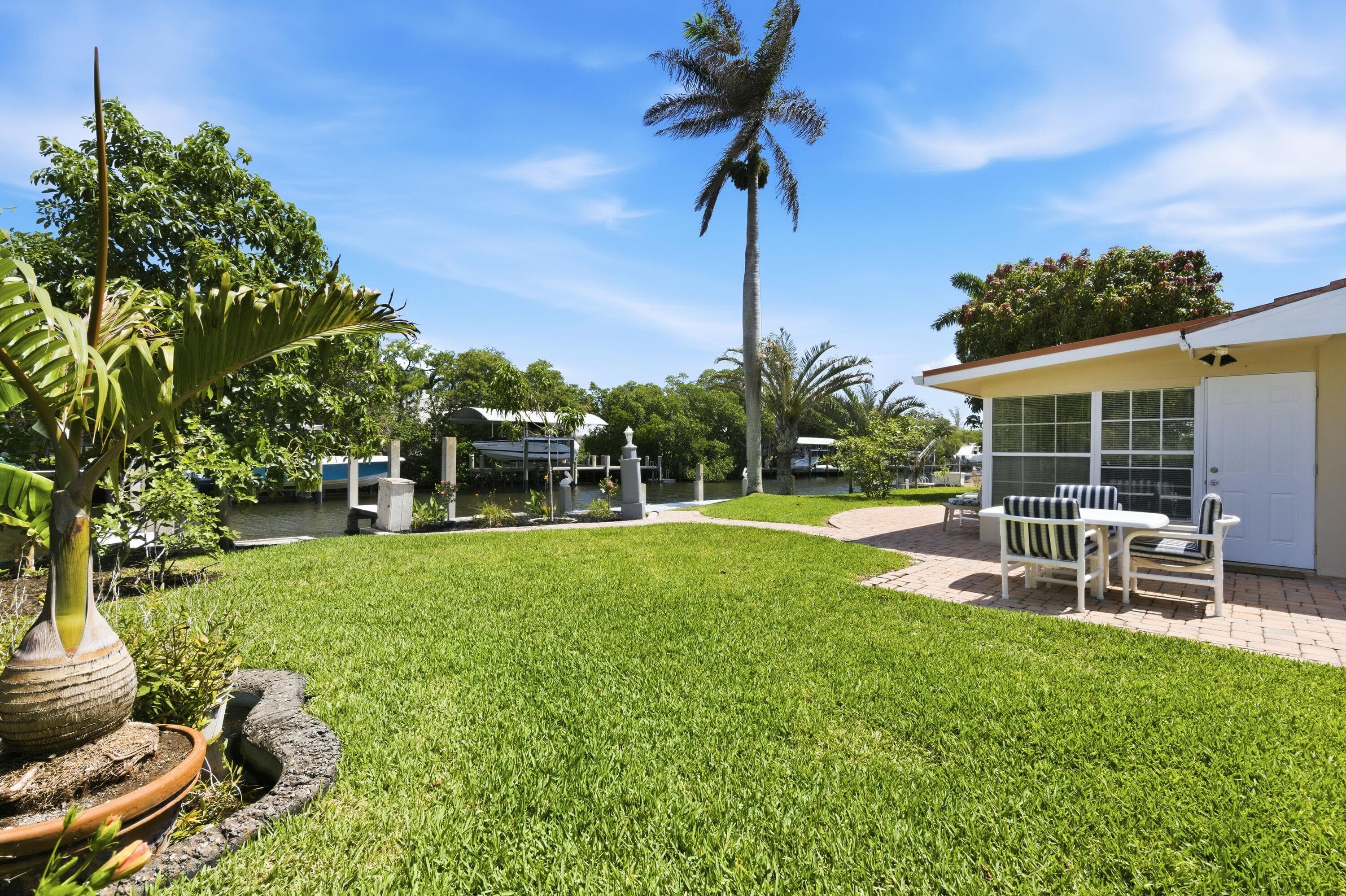 8455 SE Palm Street, Hobe Sound, FL 33455 — photo 30 of 36