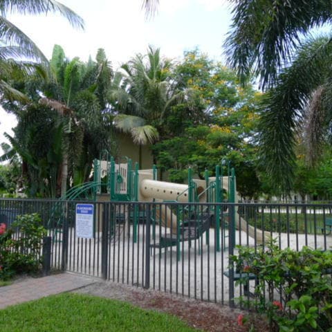 182 Lake Monterey Circle, Boynton Beach, FL 33426 — photo 23 of 24