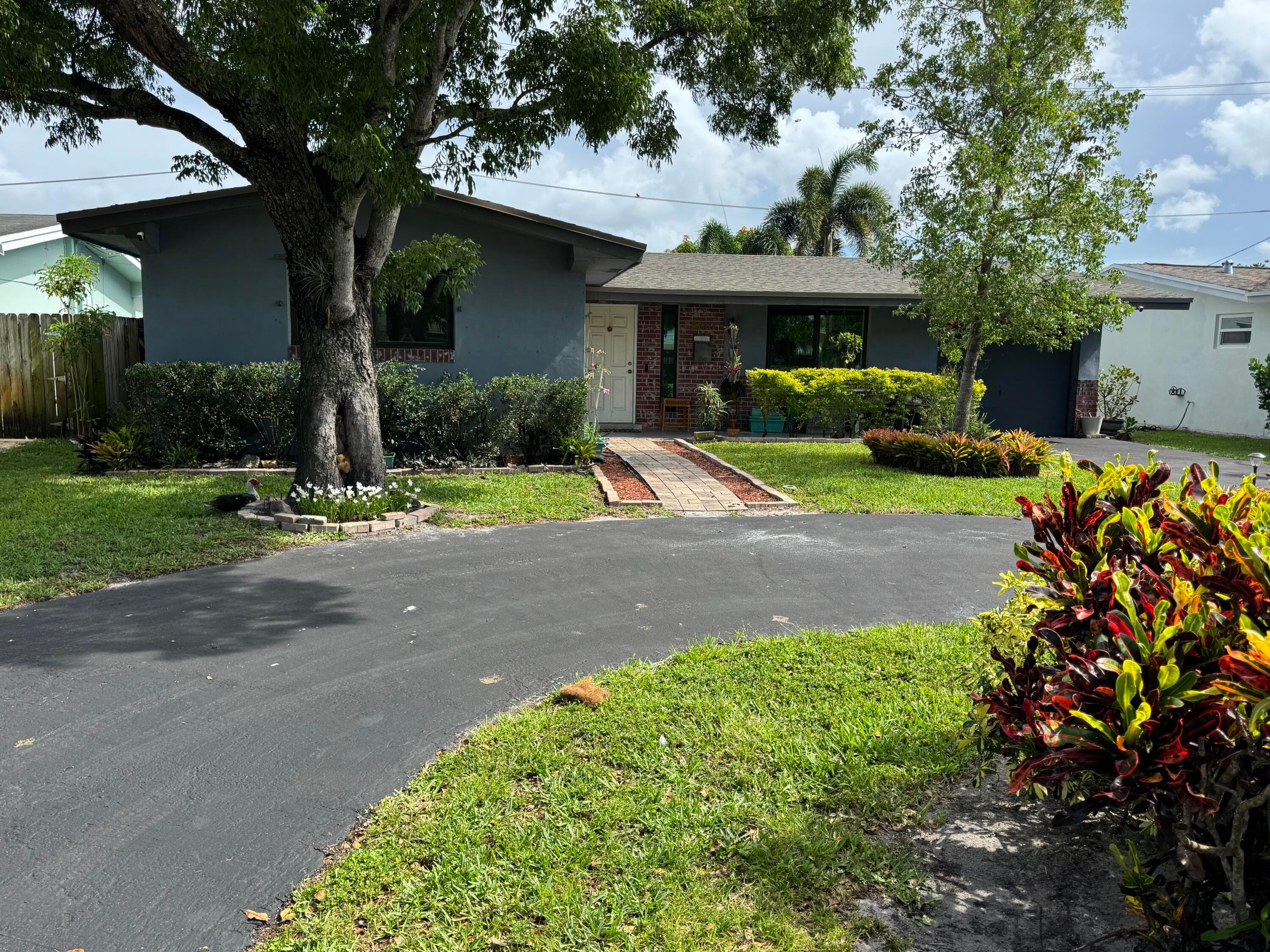 8780 NW 11th Street, Pembroke Pines, FL 33024 — photo 1 of 50
