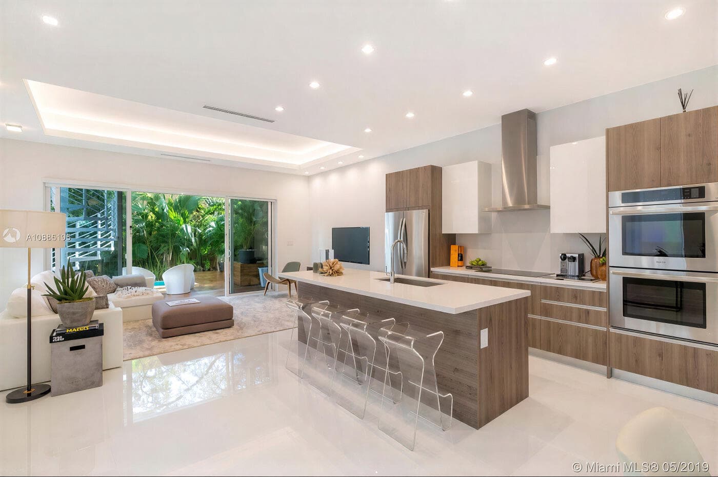 3123 Elizabeth Street 3123, Miami, FL 33133 — photo 17 of 32