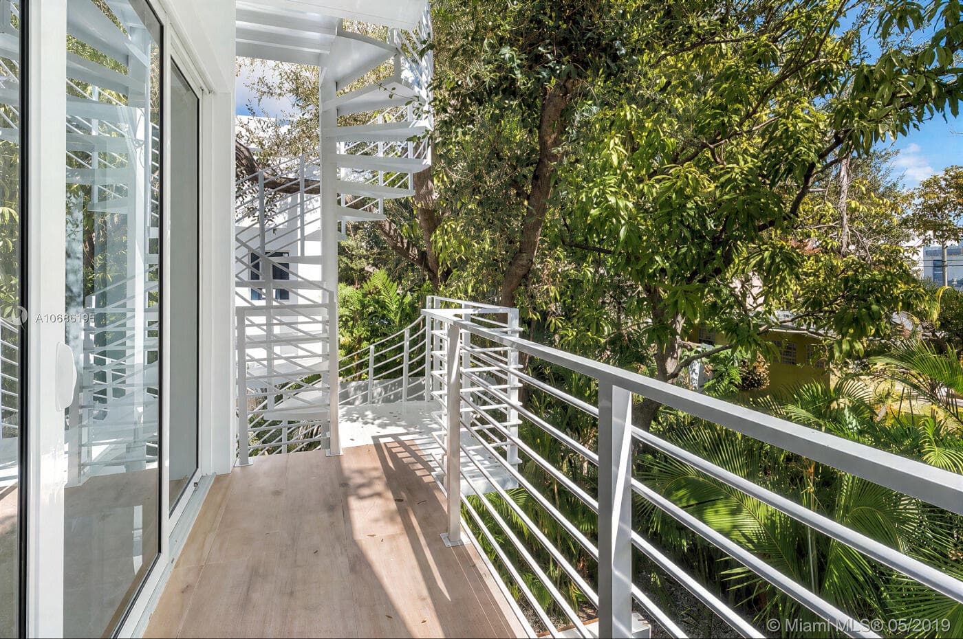3123 Elizabeth Street 3123, Miami, FL 33133 — photo 27 of 32