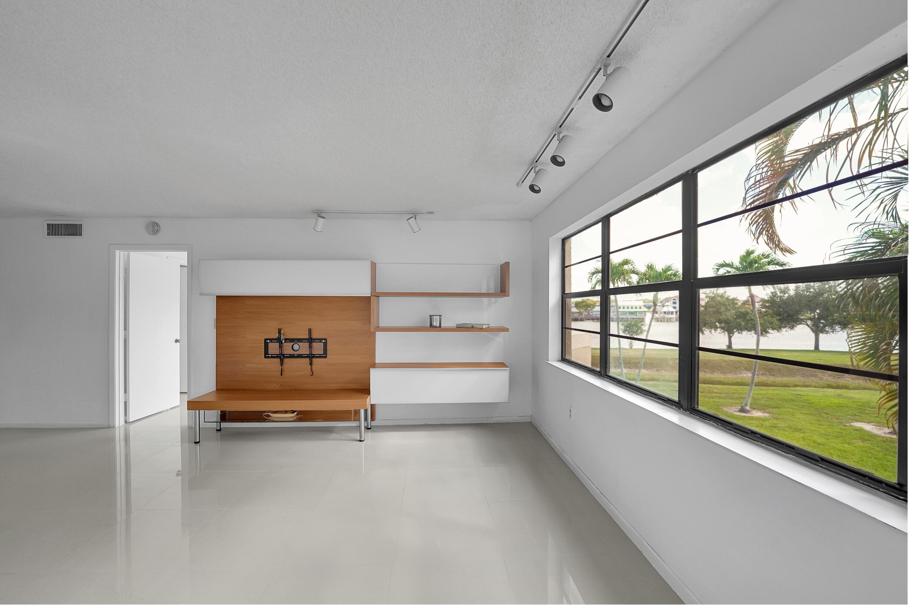 6654 Villa Sonrisa Drive 421, Boca Raton, FL 33433 — photo 40 of 47
