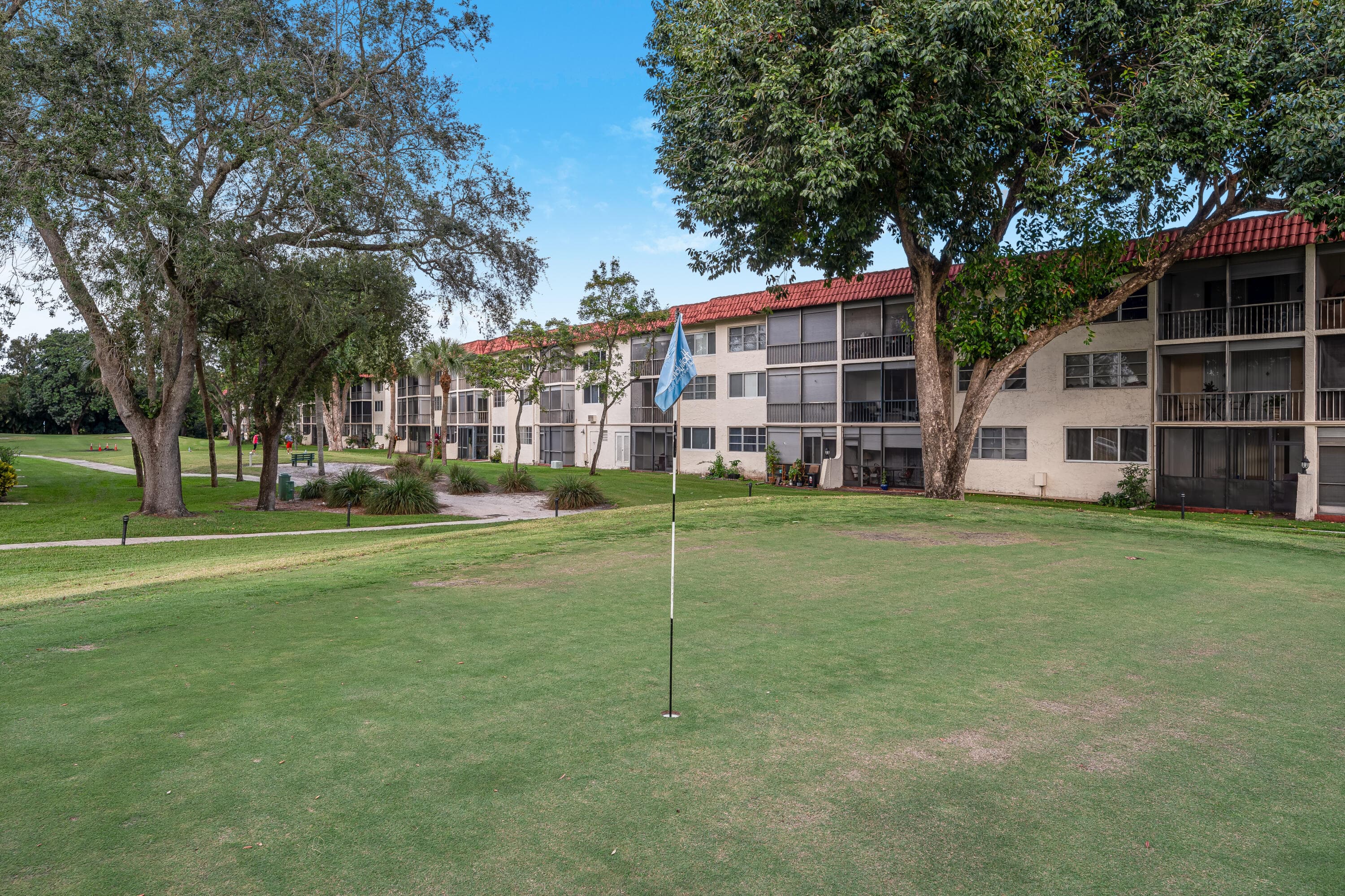 8911 S Hollybrook Boulevard 306, Pembroke Pines, FL 33025 — photo 6 of 50