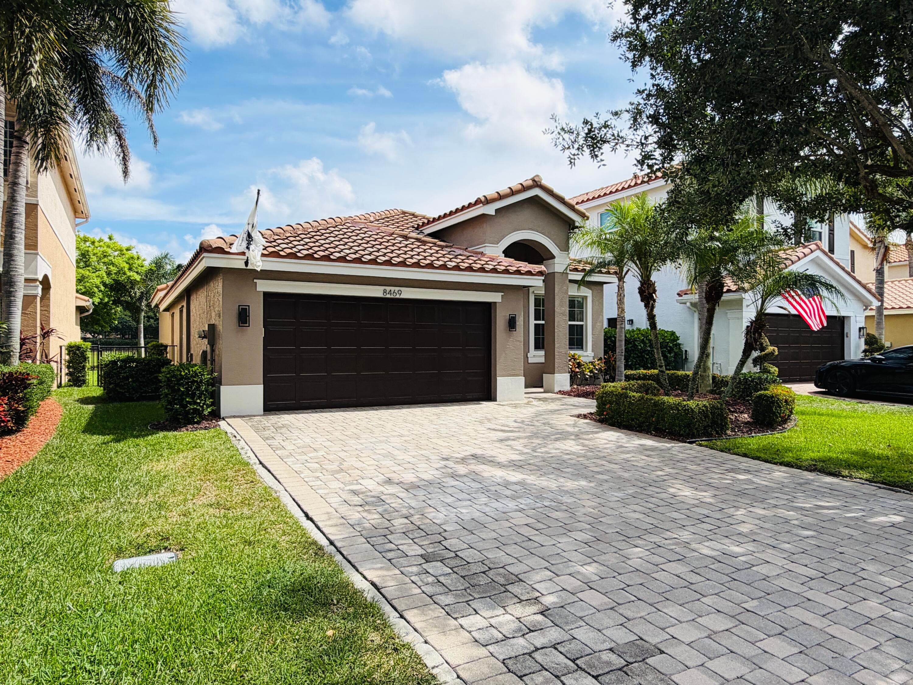8469 Calabria Lakes Drive, Boynton Beach, FL 33473 — photo 3 of 68