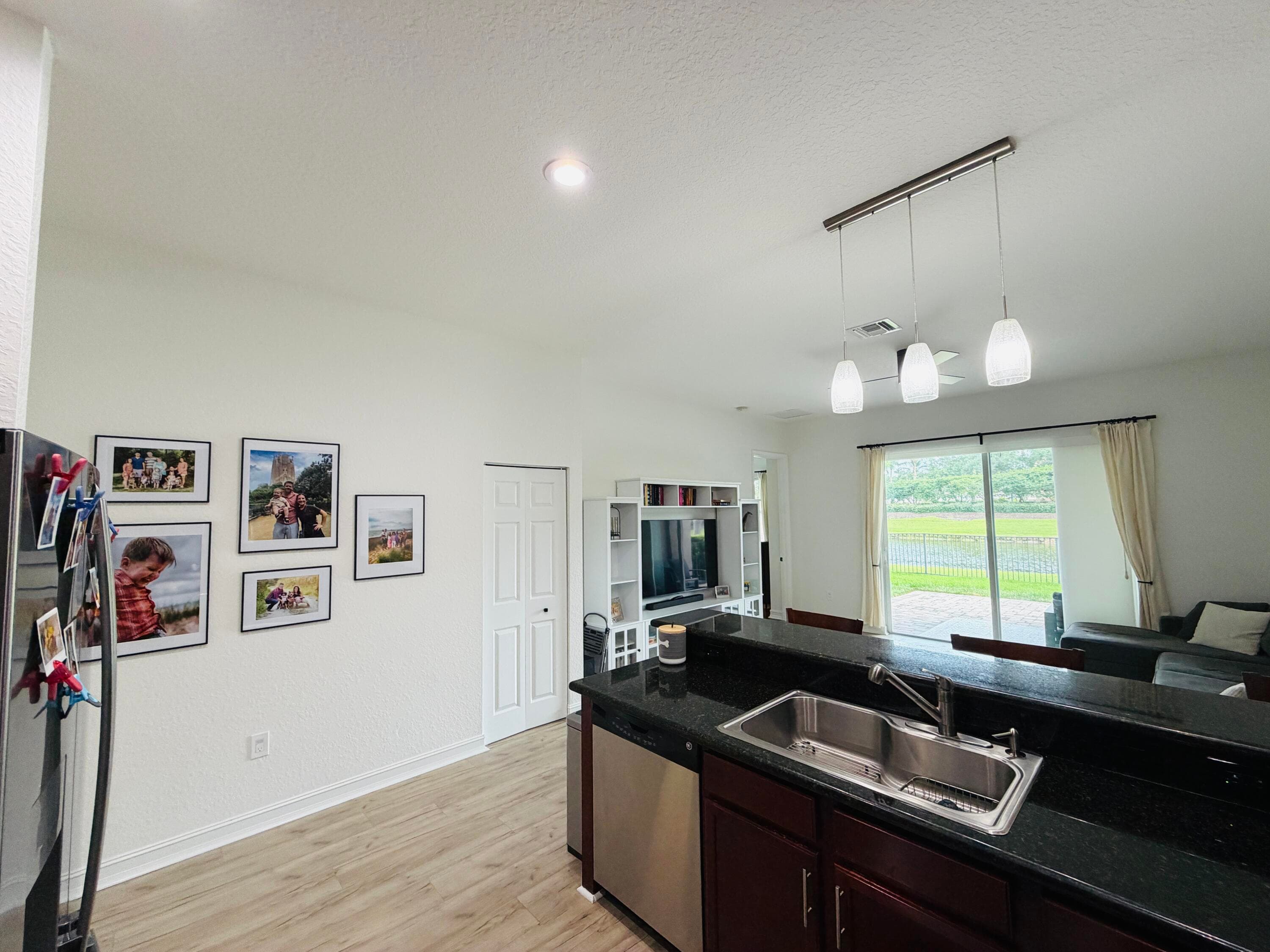 8469 Calabria Lakes Drive, Boynton Beach, FL 33473 — photo 18 of 68