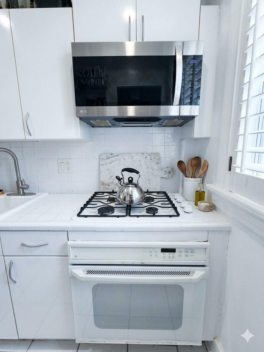 900 16th Street 102, Miami Beach, FL 33139 — photo 16 of 37