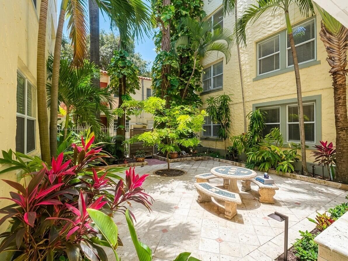 900 16th Street 102, Miami Beach, FL 33139 — photo 32 of 37