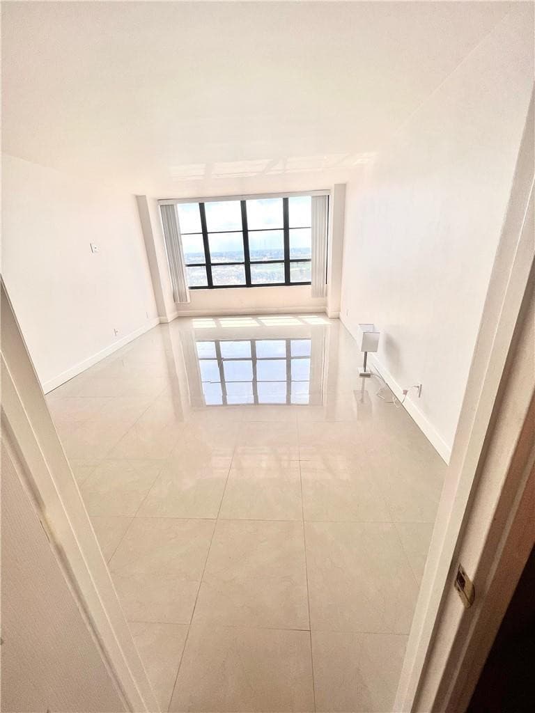 600 Three Islands Boulevard 1108, Hallandale Beach, FL 33009 — photo 9 of 14