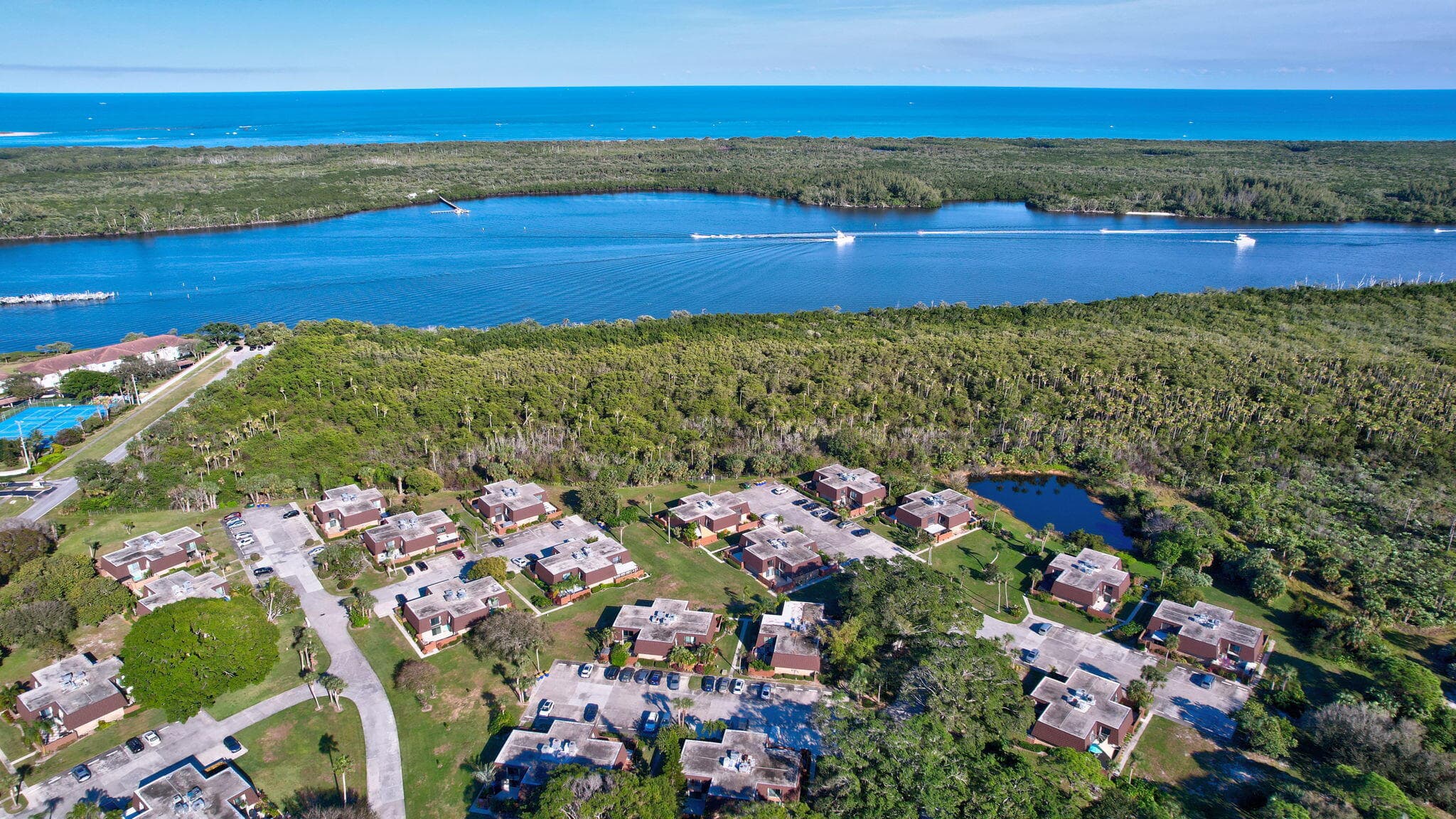 5852 SE Riverboat Drive 321, Stuart, FL 34997 — photo 24 of 33