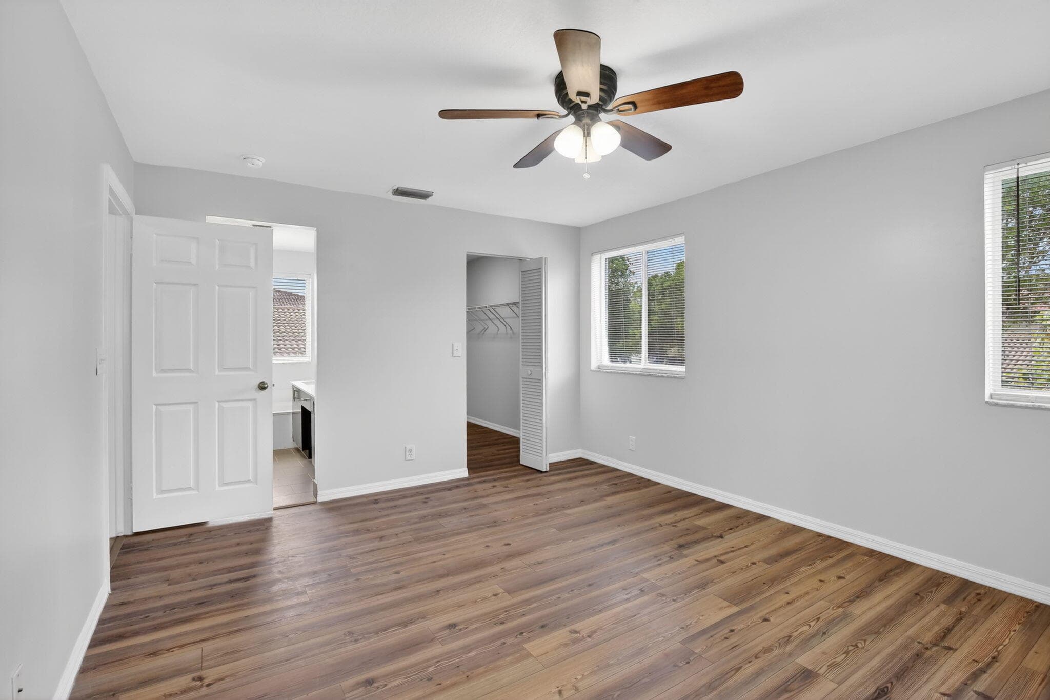 10772 SW 14th Place, Davie, FL 33324 — photo 29 of 42