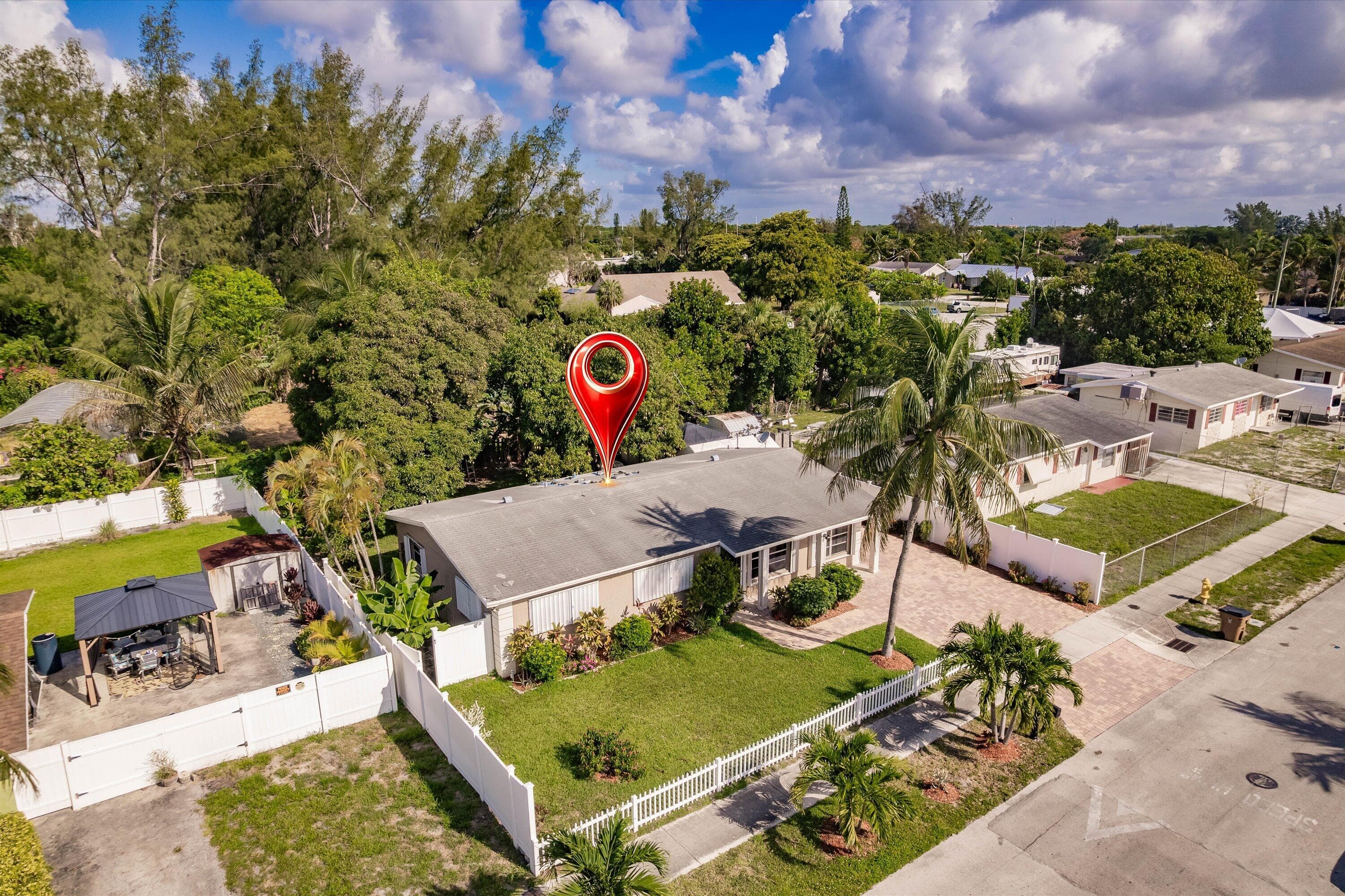 4241 NE 1st Terrace, Pompano Beach, FL 33064 — photo 9 of 25