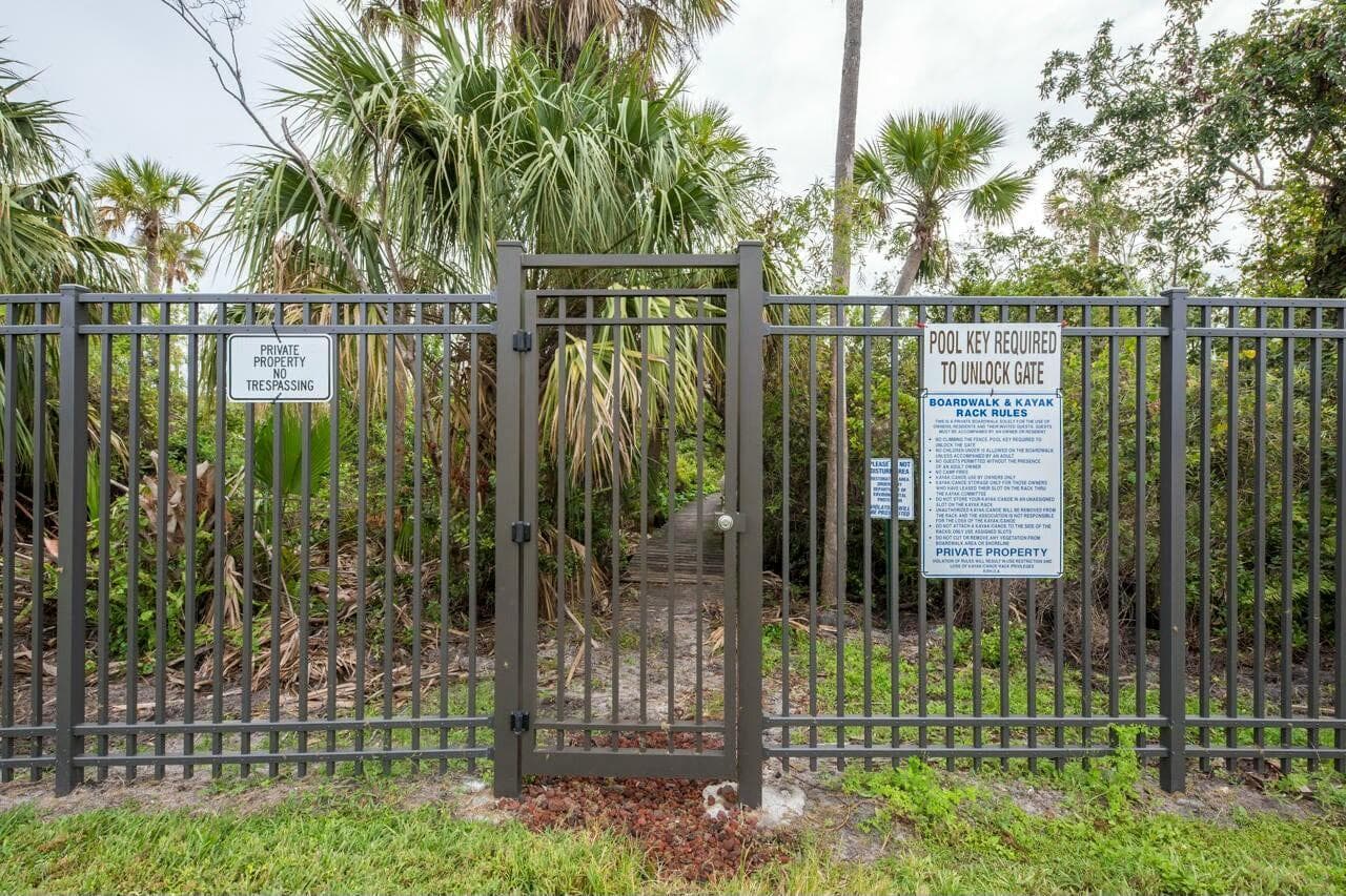 6166 SE Riverboat Drive 926, Stuart, FL 34997 — photo 25 of 30