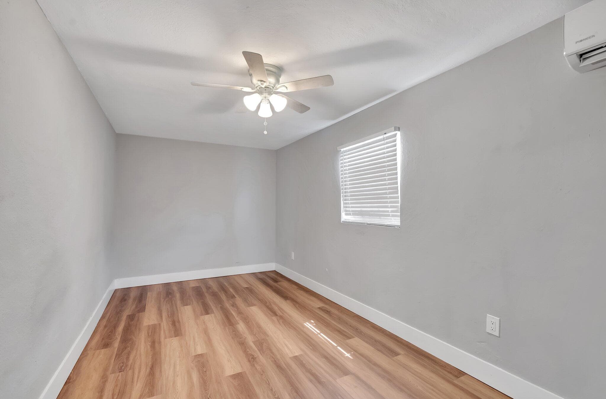 125 E Hart Street, Lantana, FL 33462 — photo 29 of 85