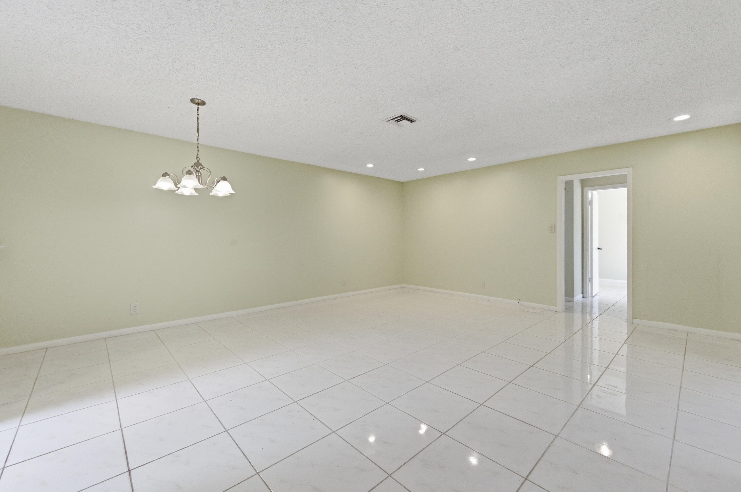 729 NW 29th Avenue D, Delray Beach, FL 33445 — photo 17 of 30