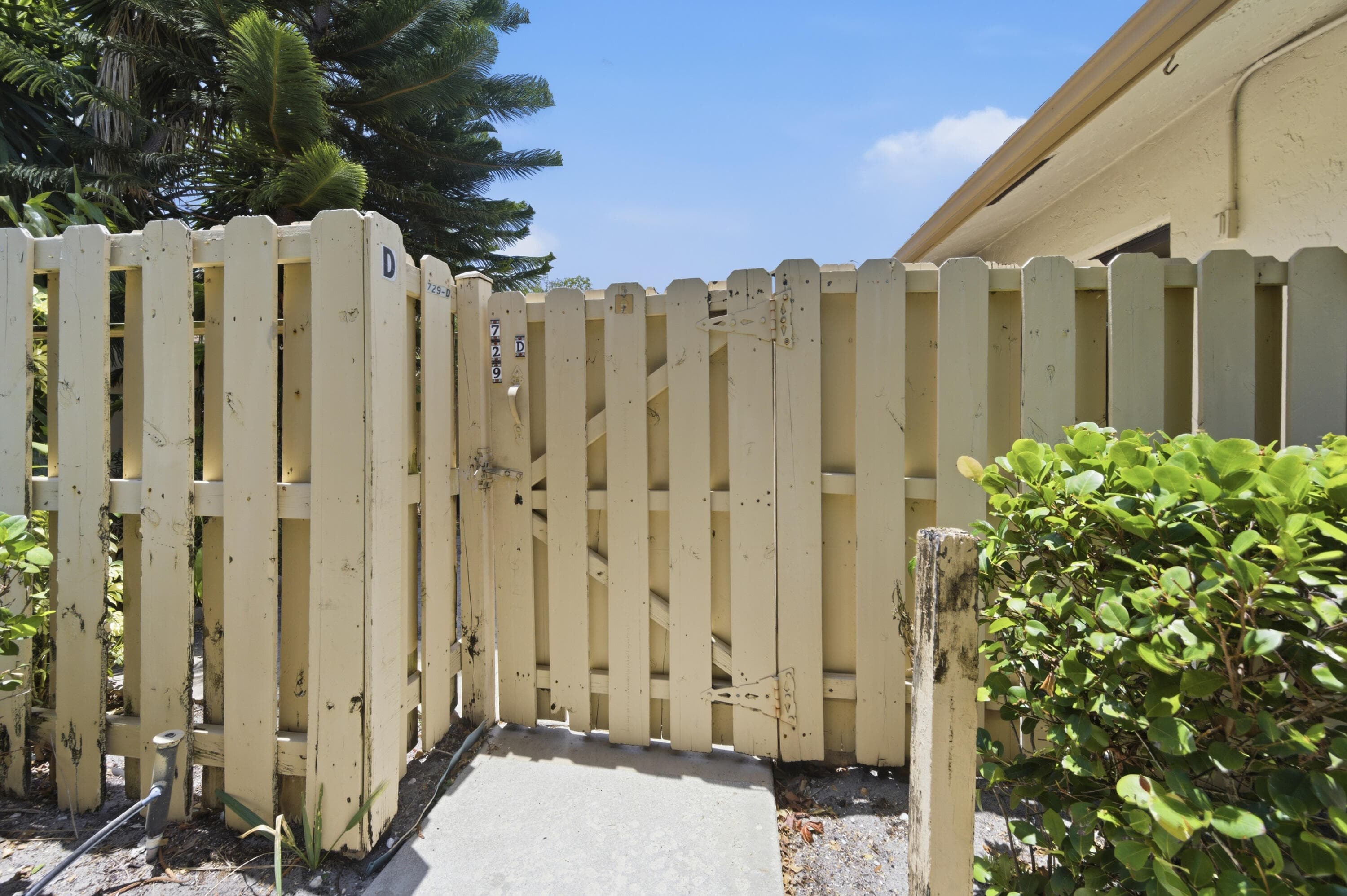 729 NW 29th Avenue D, Delray Beach, FL 33445 — photo 3 of 30