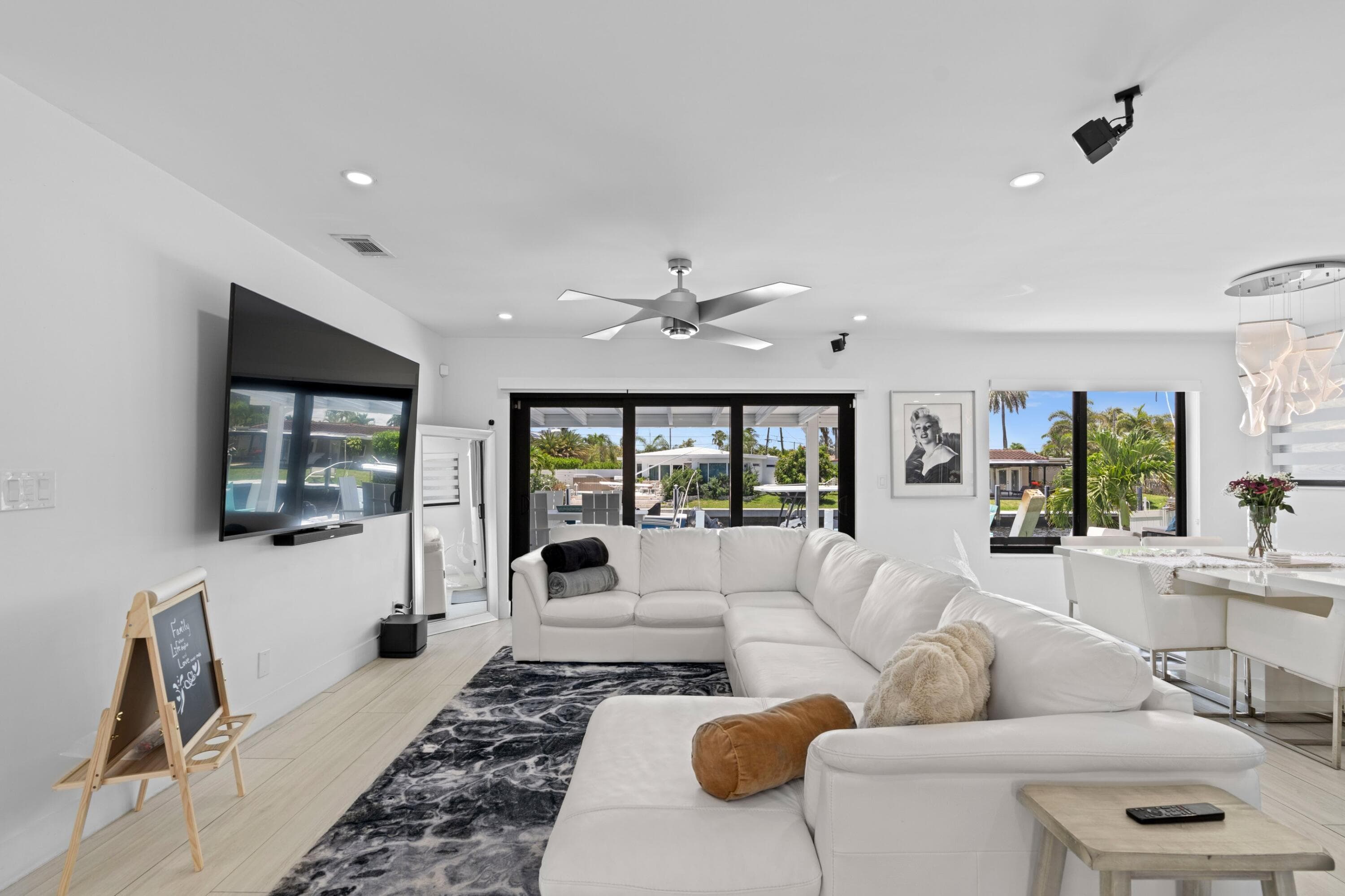 160 SE 12th Court, Pompano Beach, FL 33060 — photo 14 of 37