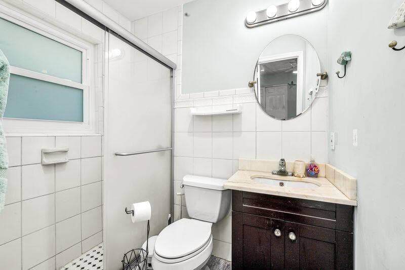129 Milton Street, Lantana, FL 33462 — photo 10 of 25