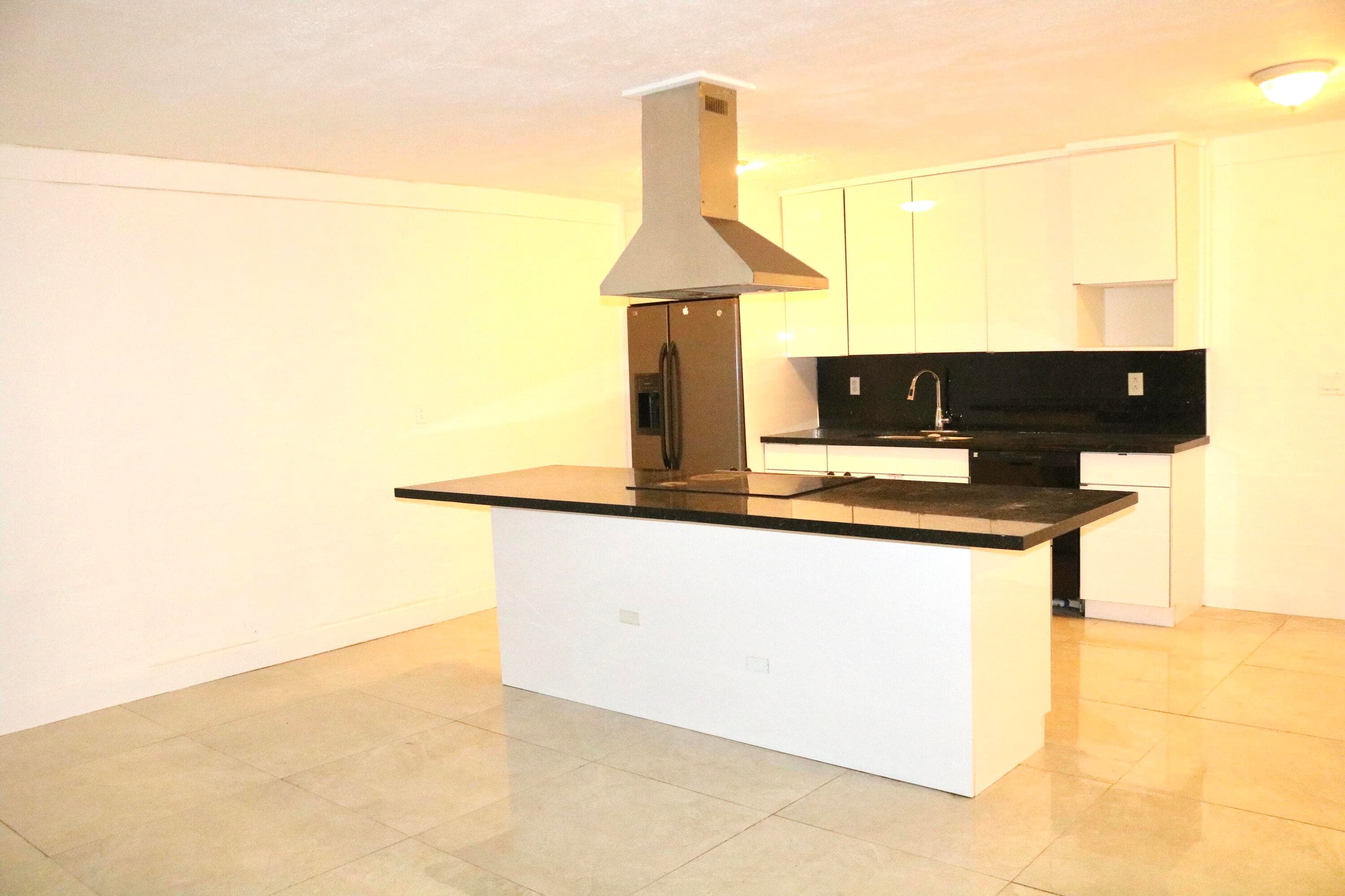 1920 N 65th Way, Hollywood, FL 33024 — photo 5 of 9