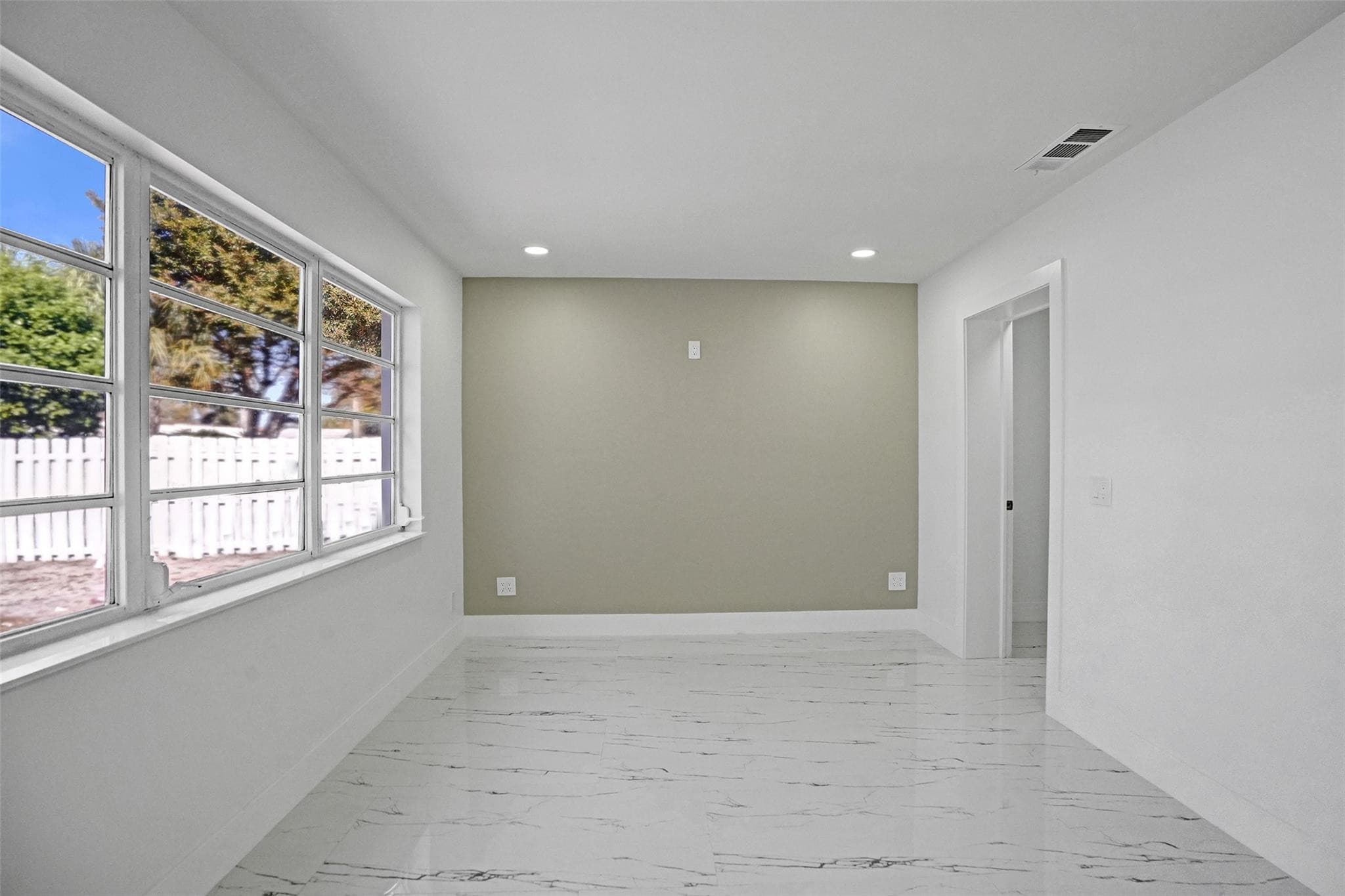 1437 SW 1st Avenue, Deerfield Beach, FL 33441 — photo 10 of 25