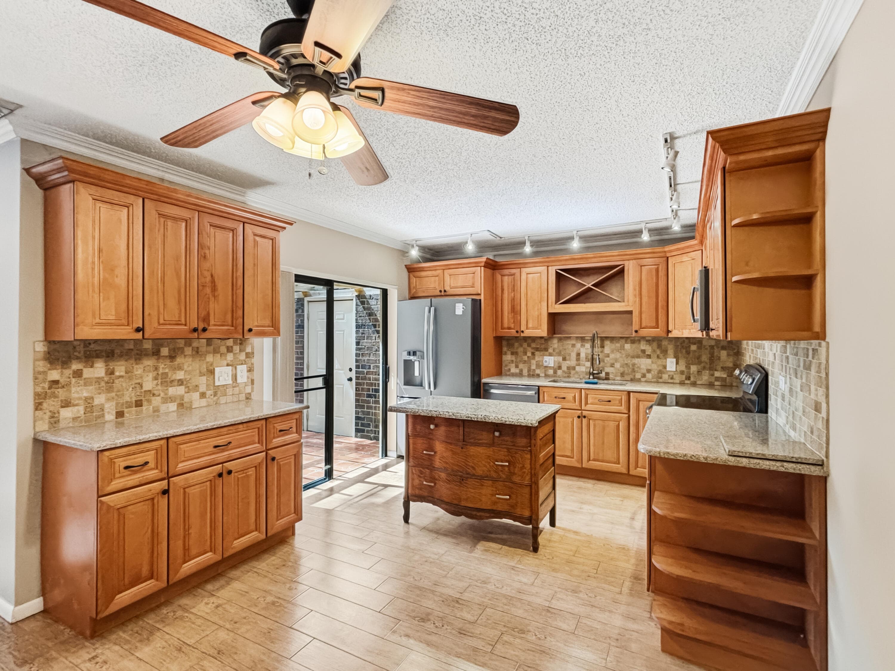 1608 16th Terrace, Palm Beach Gardens, FL 33418 — photo 4 of 50