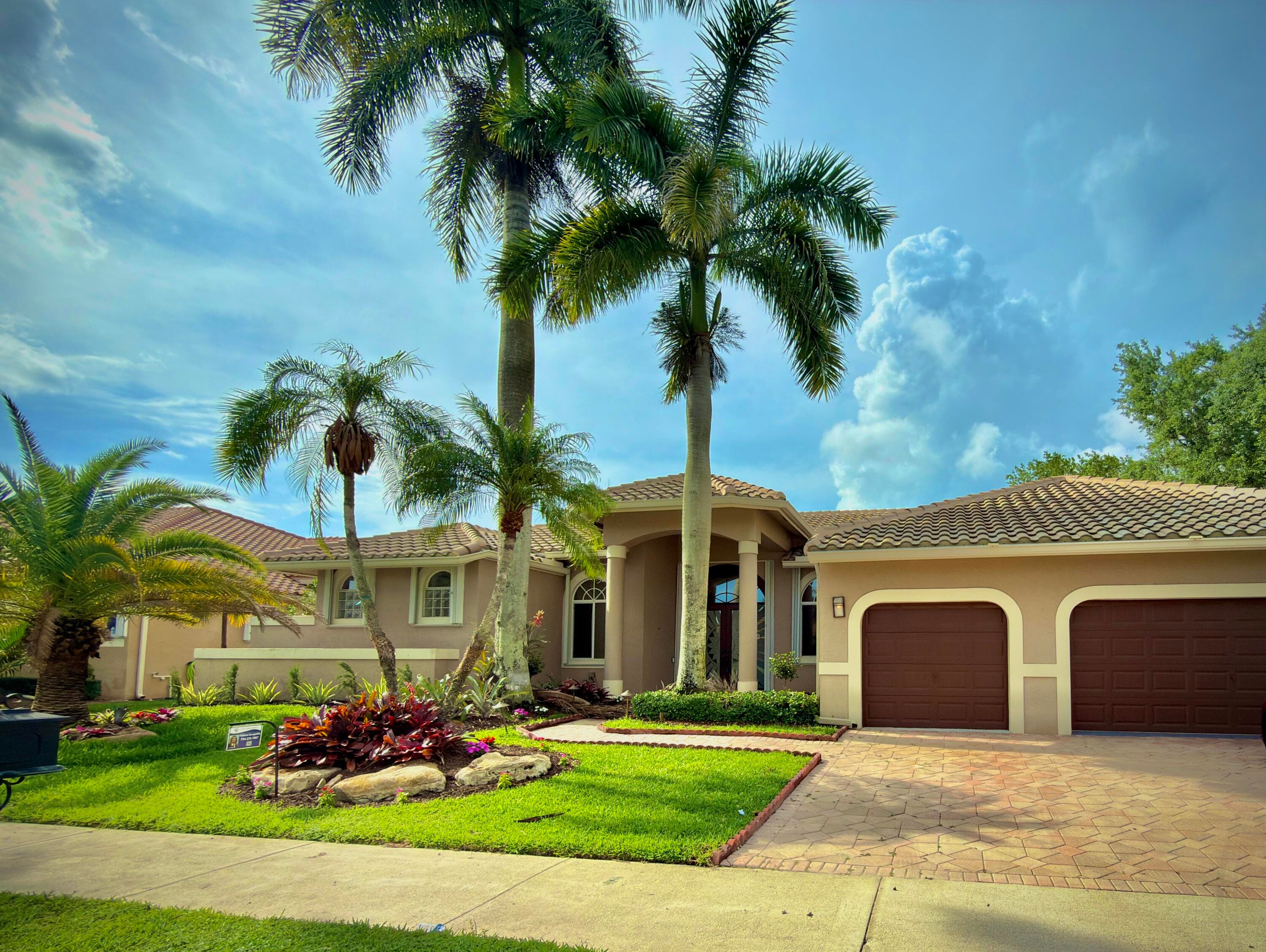 2579 Mayfair Lane, Weston, FL 33327 — photo 1 of 38
