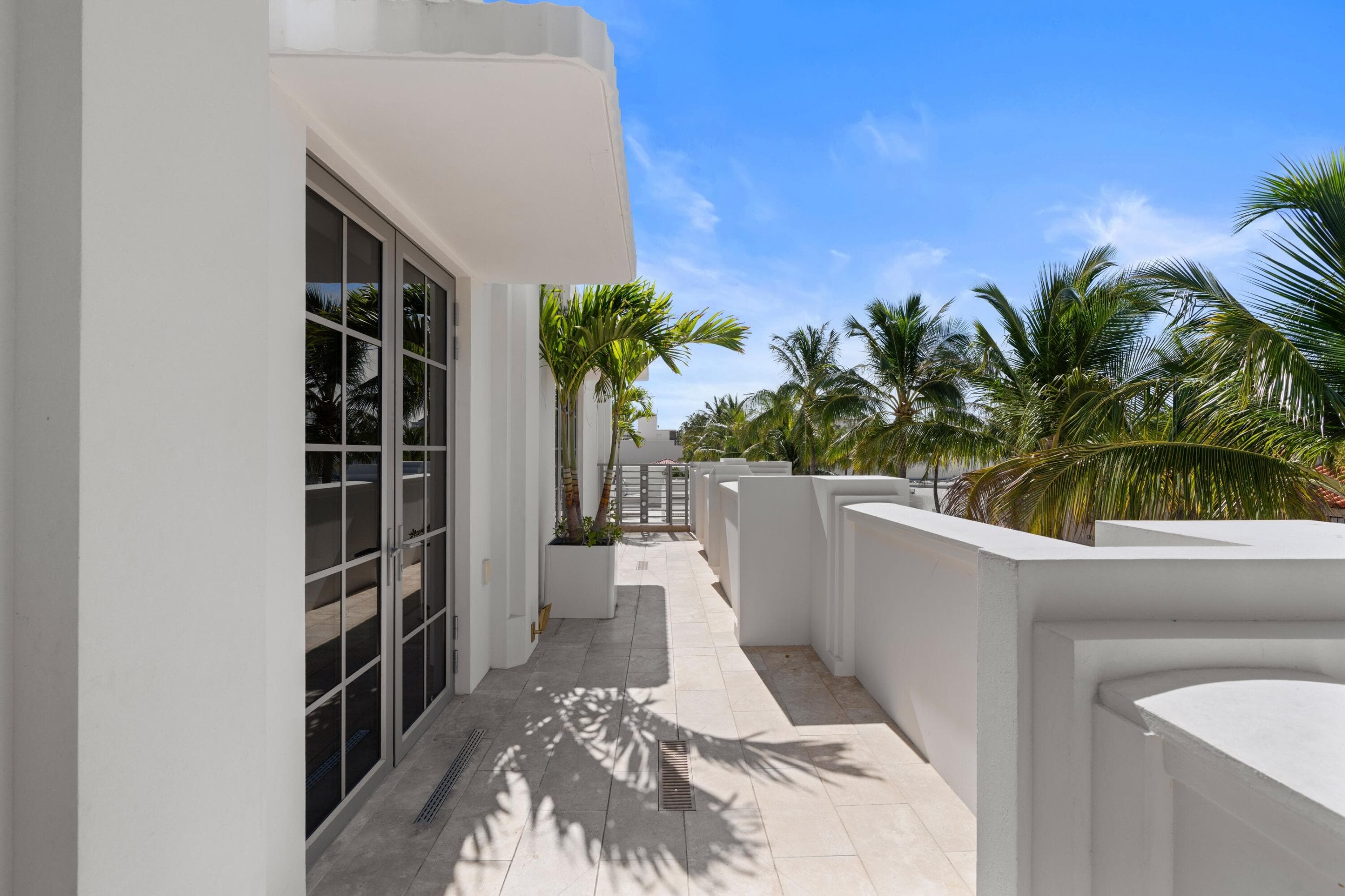 247 Worth Avenue Penthouse, Palm Beach, FL 33480 — photo 44 of 67
