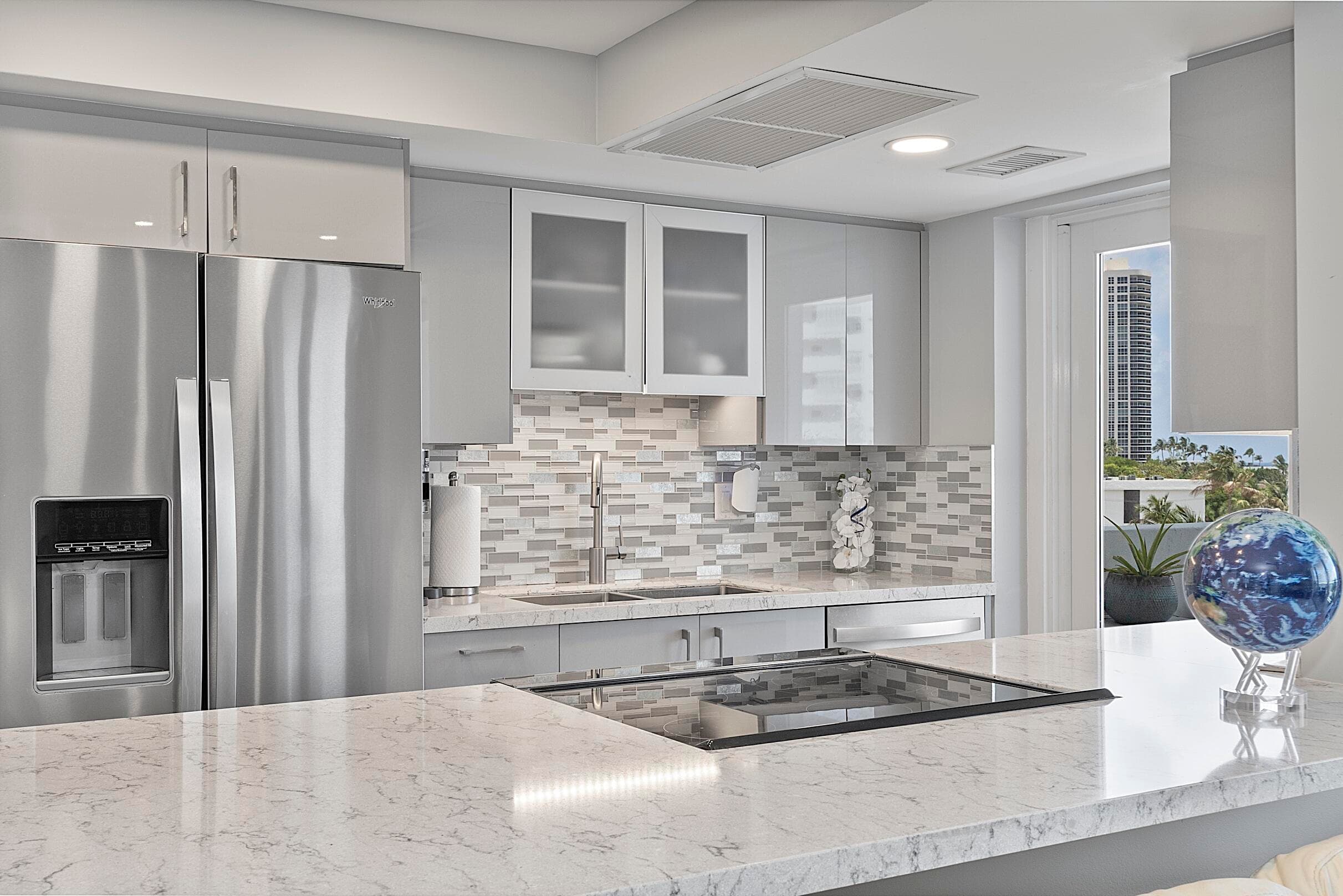 2841 N Ocean Boulevard 602, Fort Lauderdale, FL 33308 — photo 11 of 64