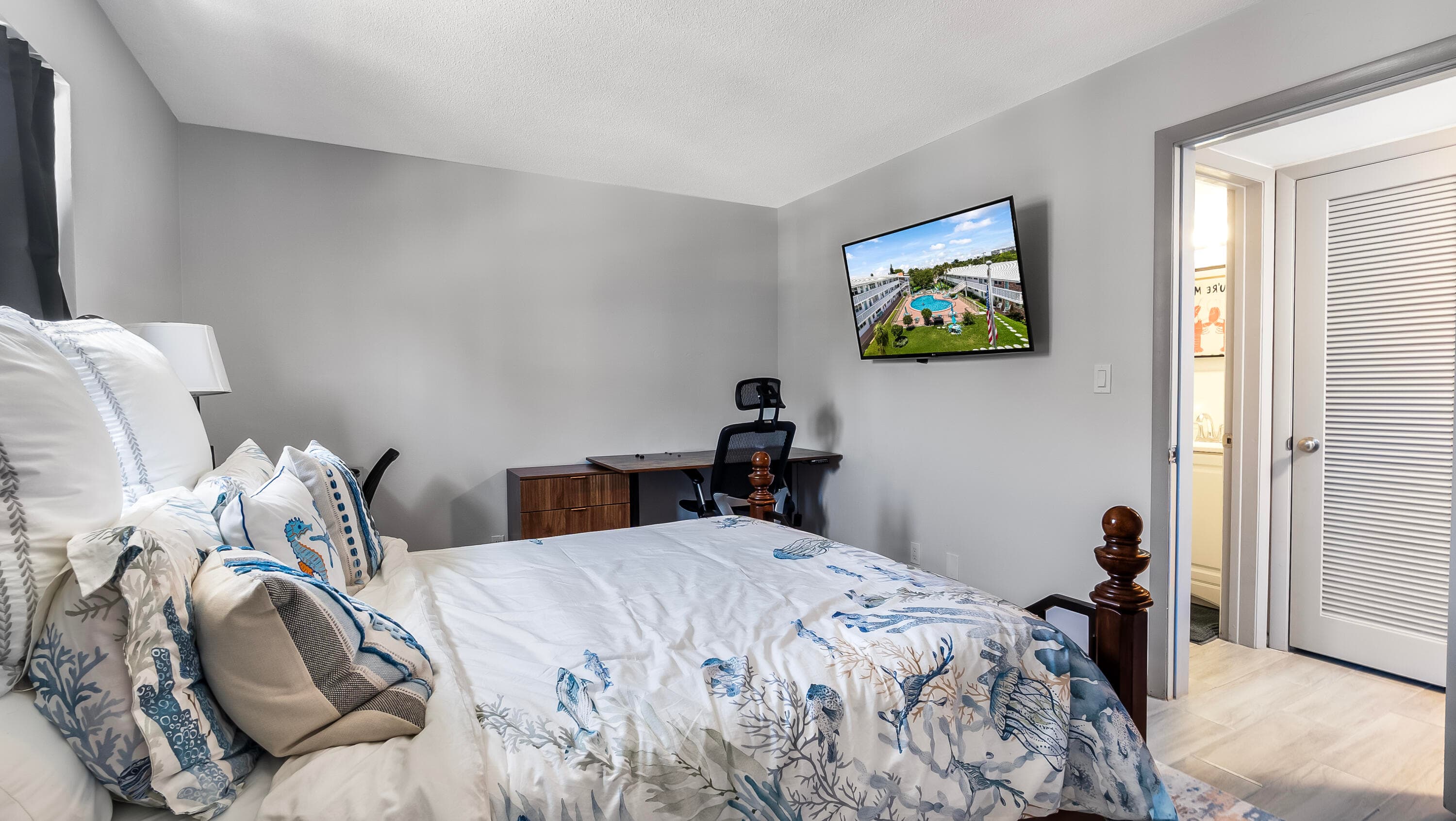 228 Hibiscus Avenue 233, Lauderdale-By-The-Sea, FL 33308 — photo 7 of 35