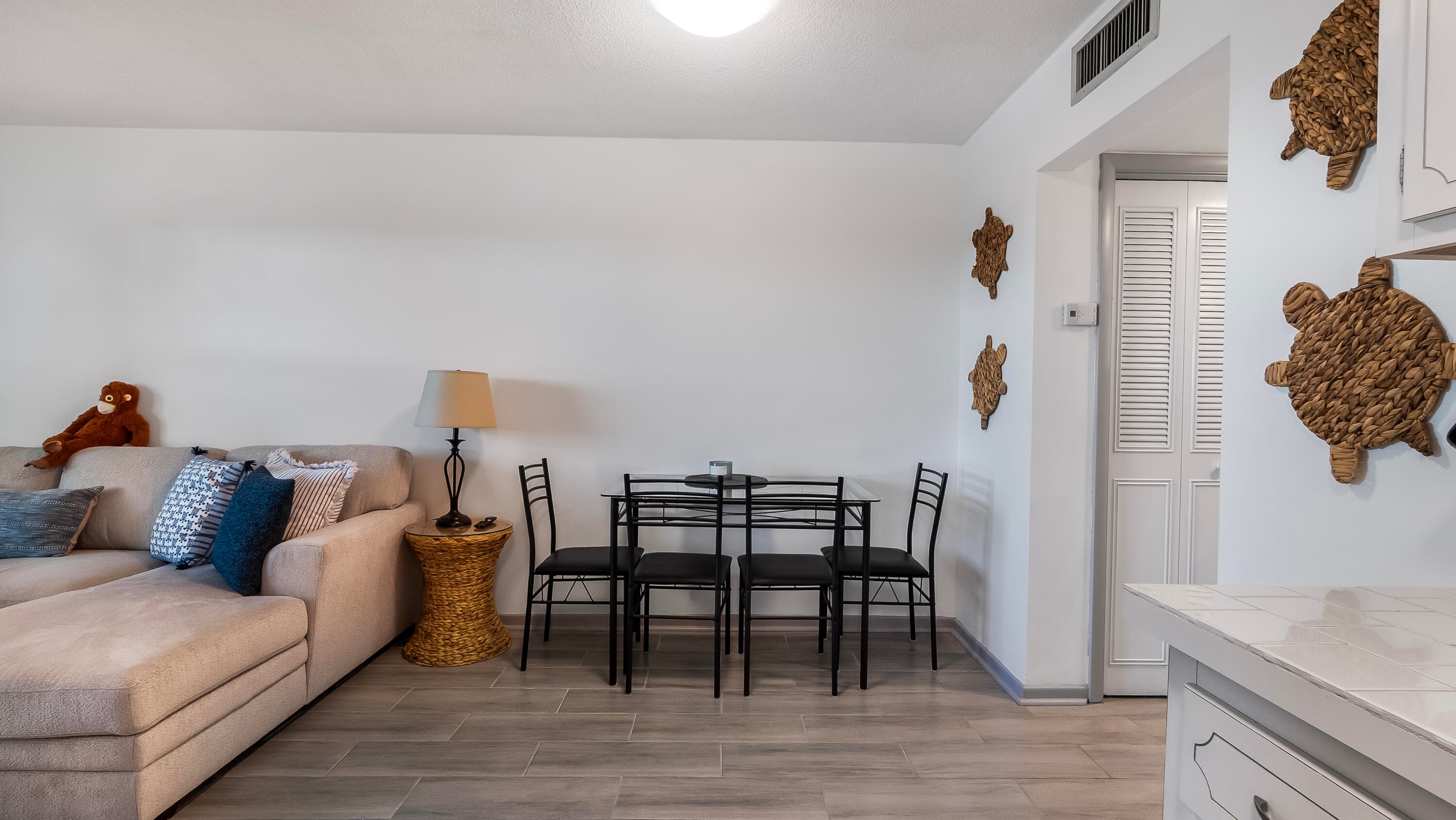 228 Hibiscus Avenue 233, Lauderdale-By-The-Sea, FL 33308 — photo 12 of 35