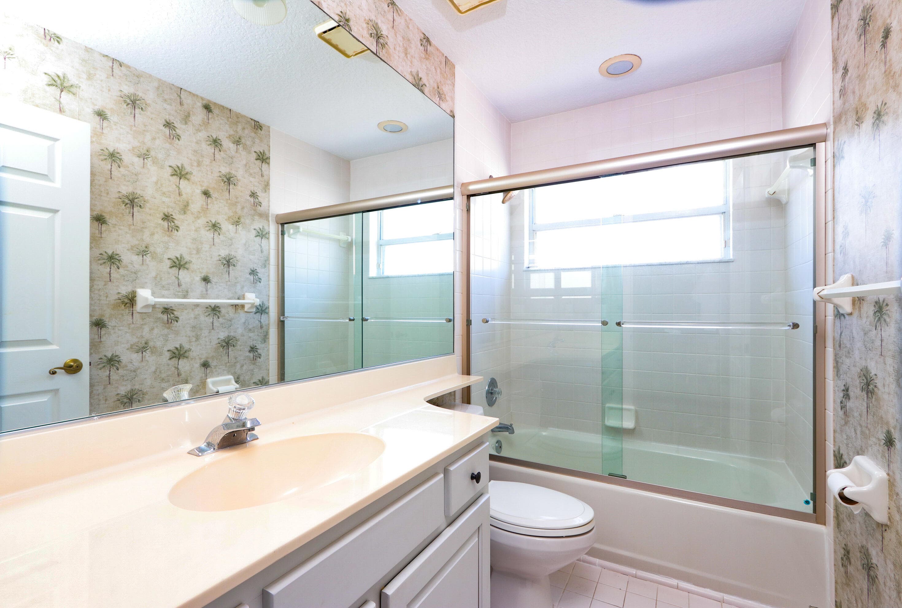 400 Seaside Lane, Juno Beach, FL 33408 — photo 24 of 47