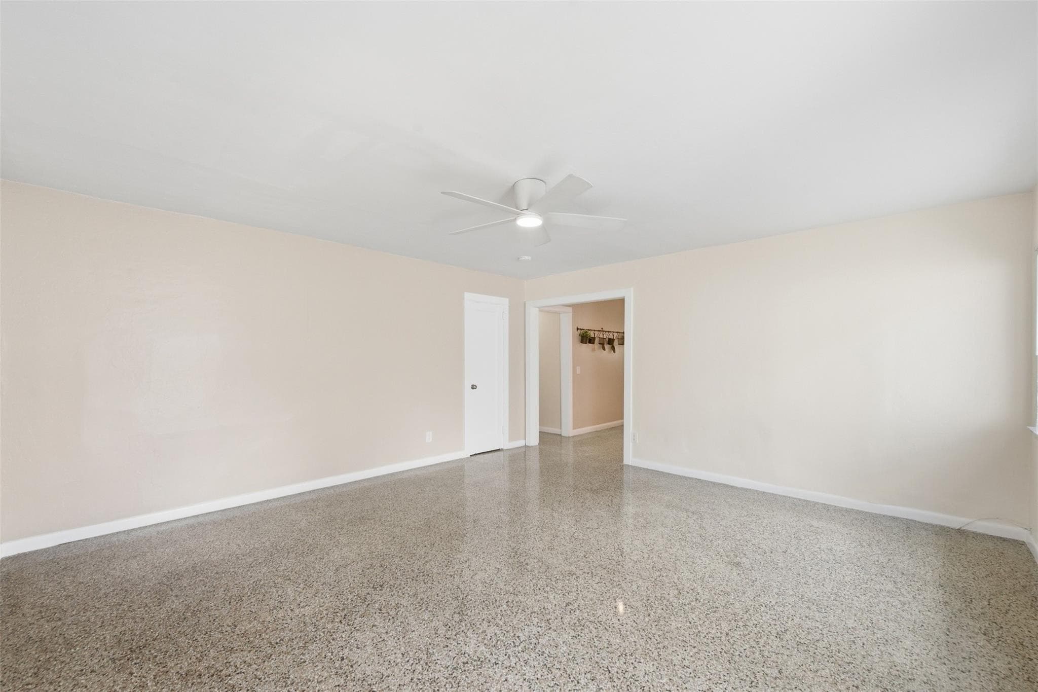 1614 NE 7th Street, Fort Lauderdale, FL 33304 — photo 4 of 18