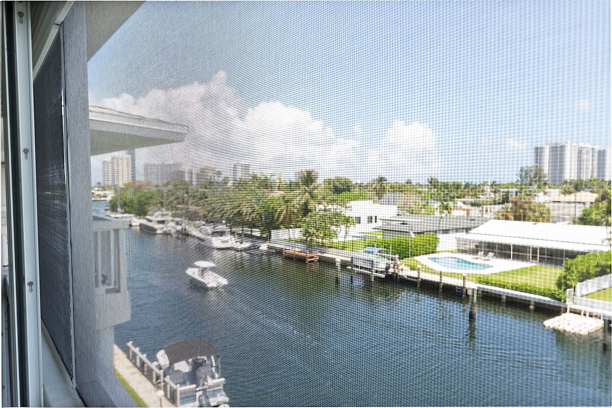455 Paradise Isle Boulevard 404, Hallandale Beach, FL 33009 — photo 2 of 55
