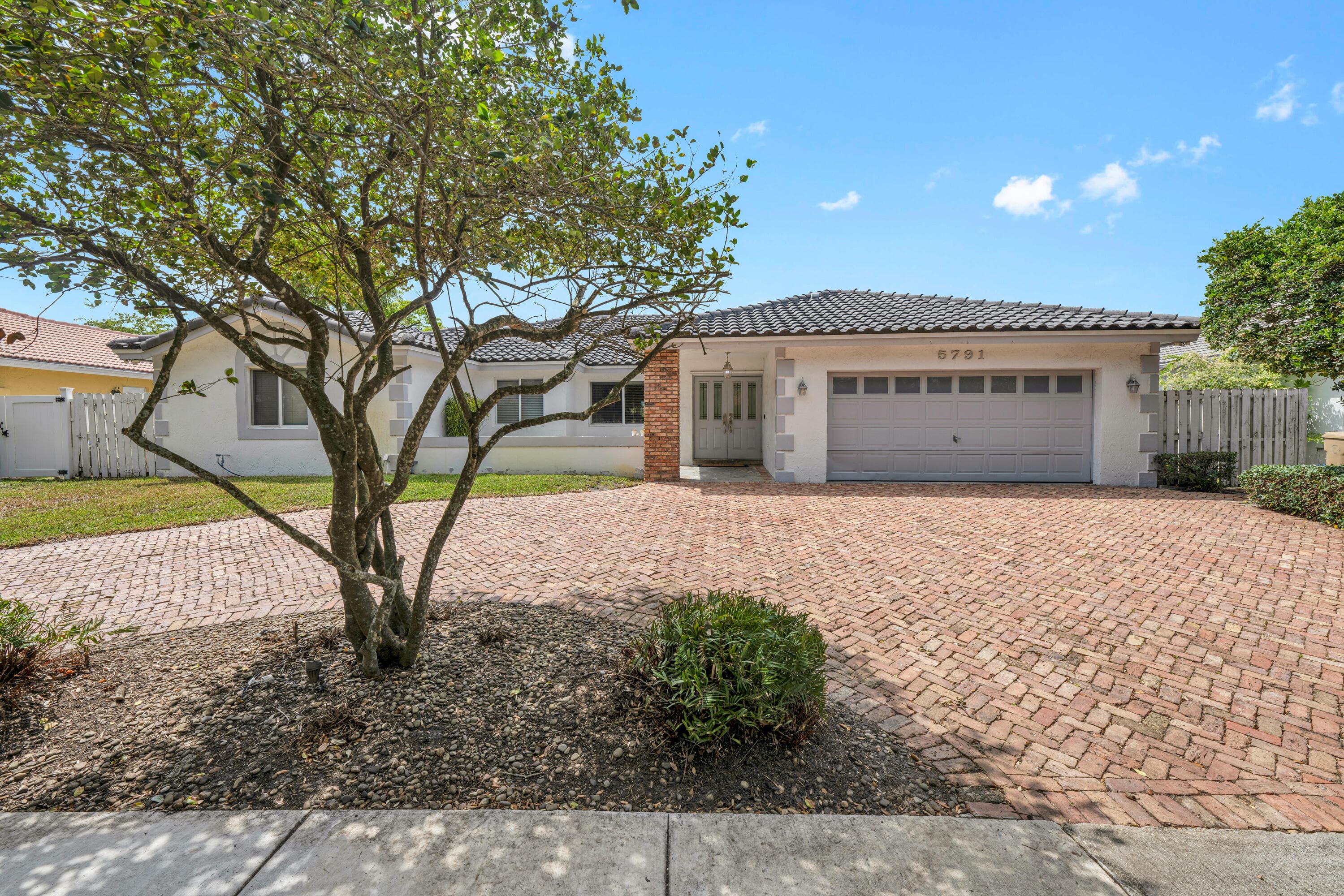 5791 Hawkes Bluff Avenue, Davie, FL 33331 — photo 2 of 60