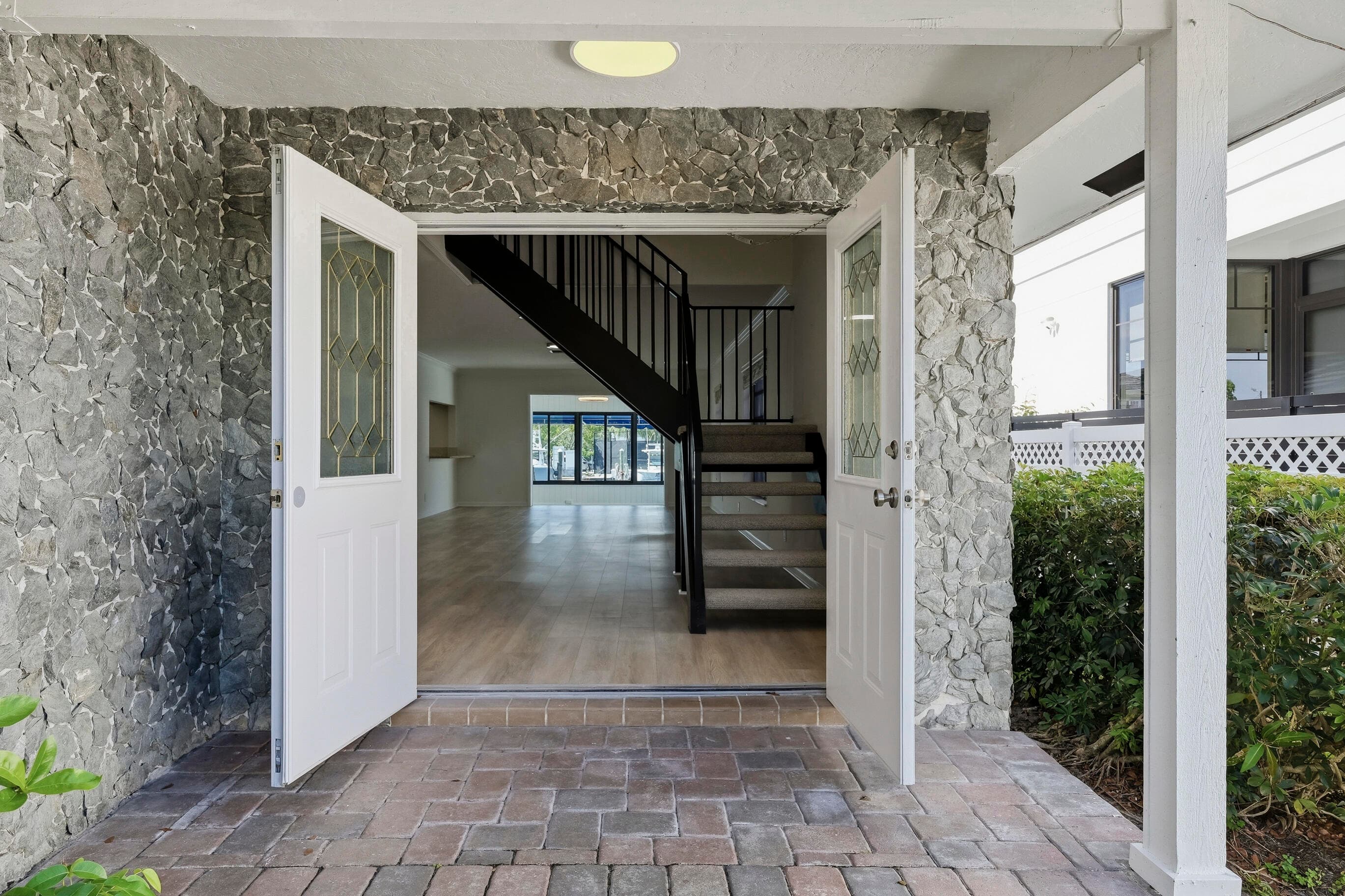 1708 SE 11th Street, Fort Lauderdale, FL 33316 — photo 16 of 40
