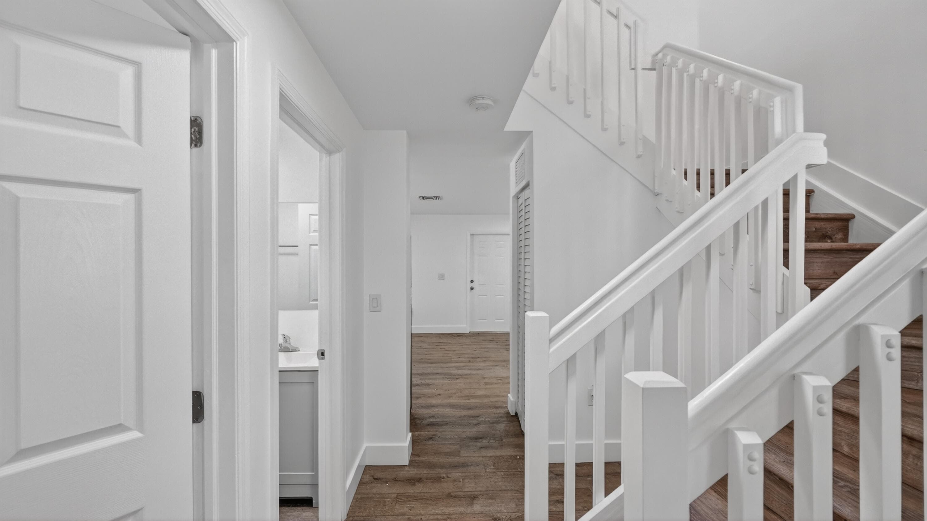 2902 NW 44th Street, Miami, FL 33142 — photo 7 of 25