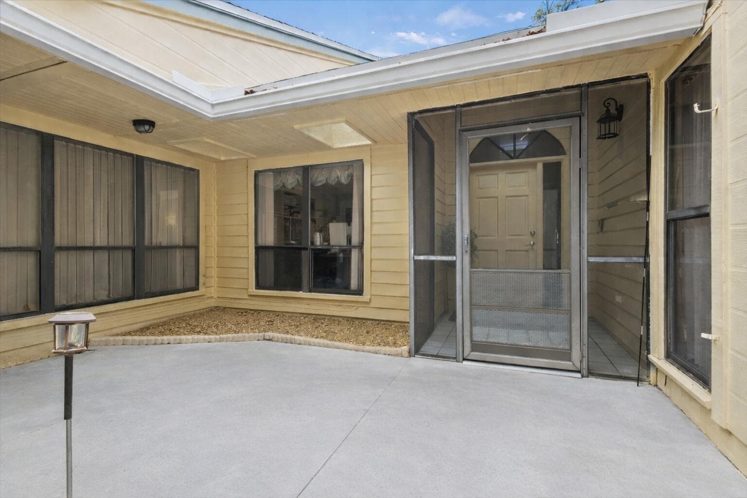 6691 S Pine Court, West Palm Beach, FL 33418 — photo 3 of 59