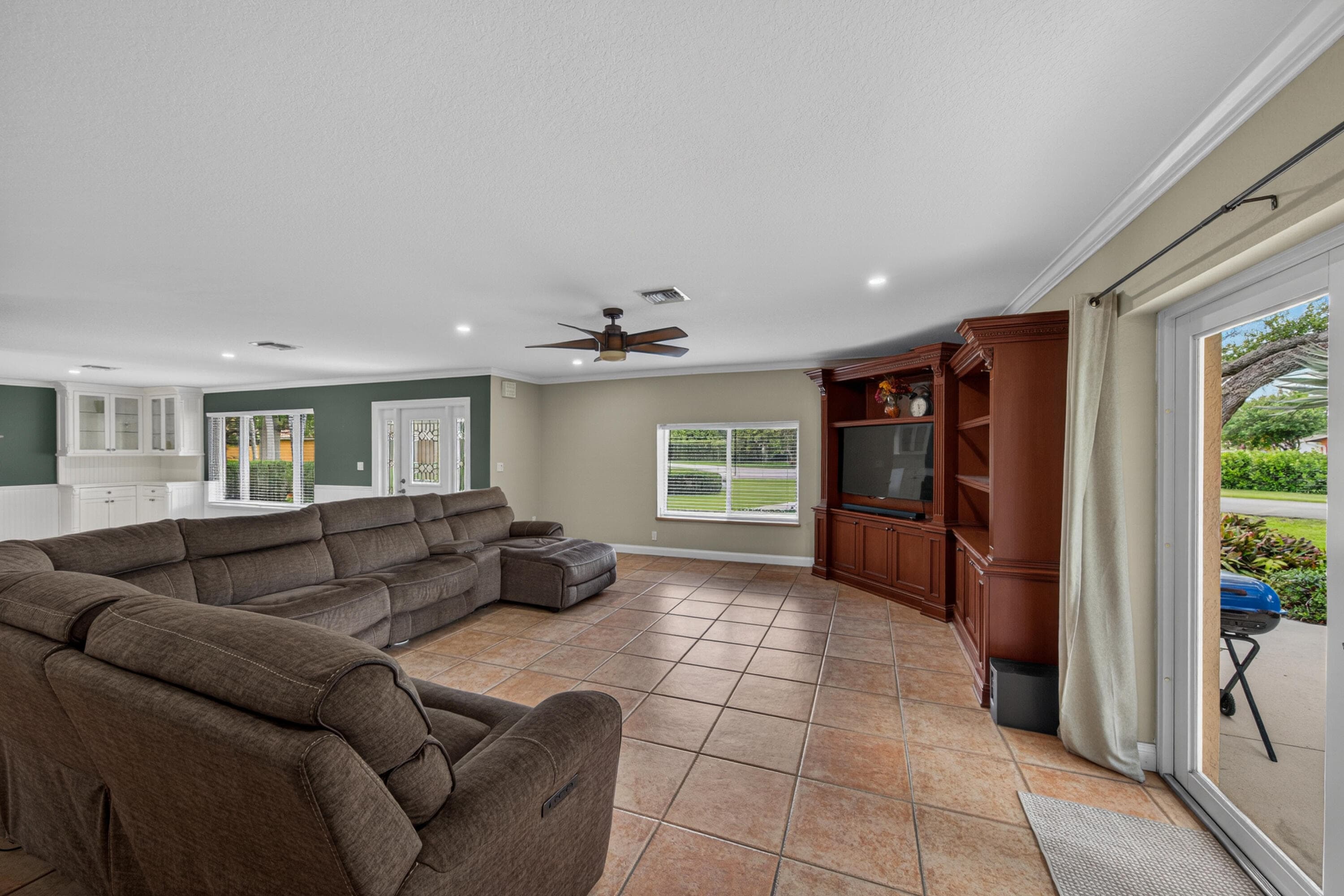 2801 SW 156th Avenue, Davie, FL 33331 — photo 4 of 40