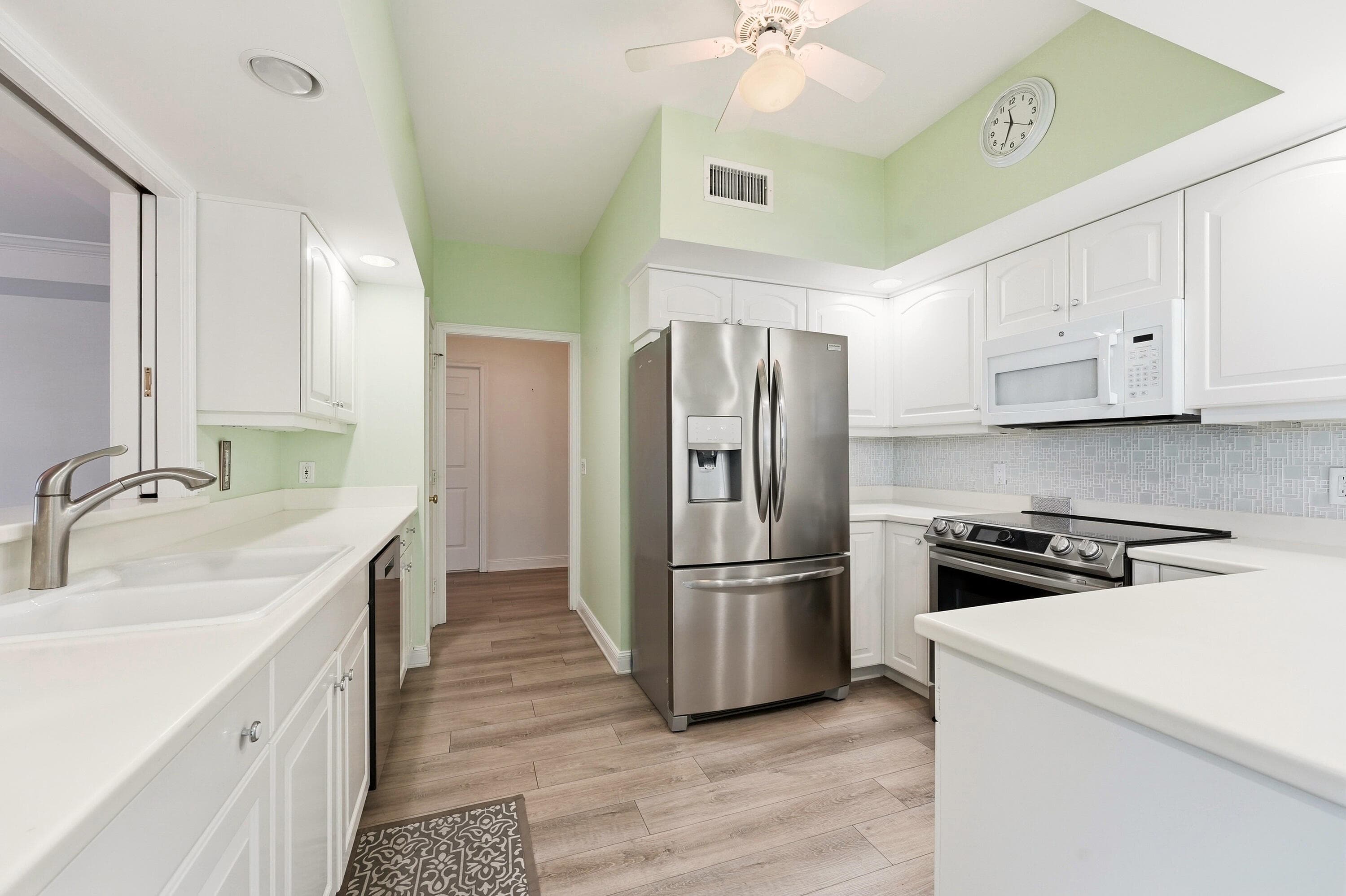 4775 S Harbor Drive 201, Vero Beach, FL 32967 — photo 13 of 50