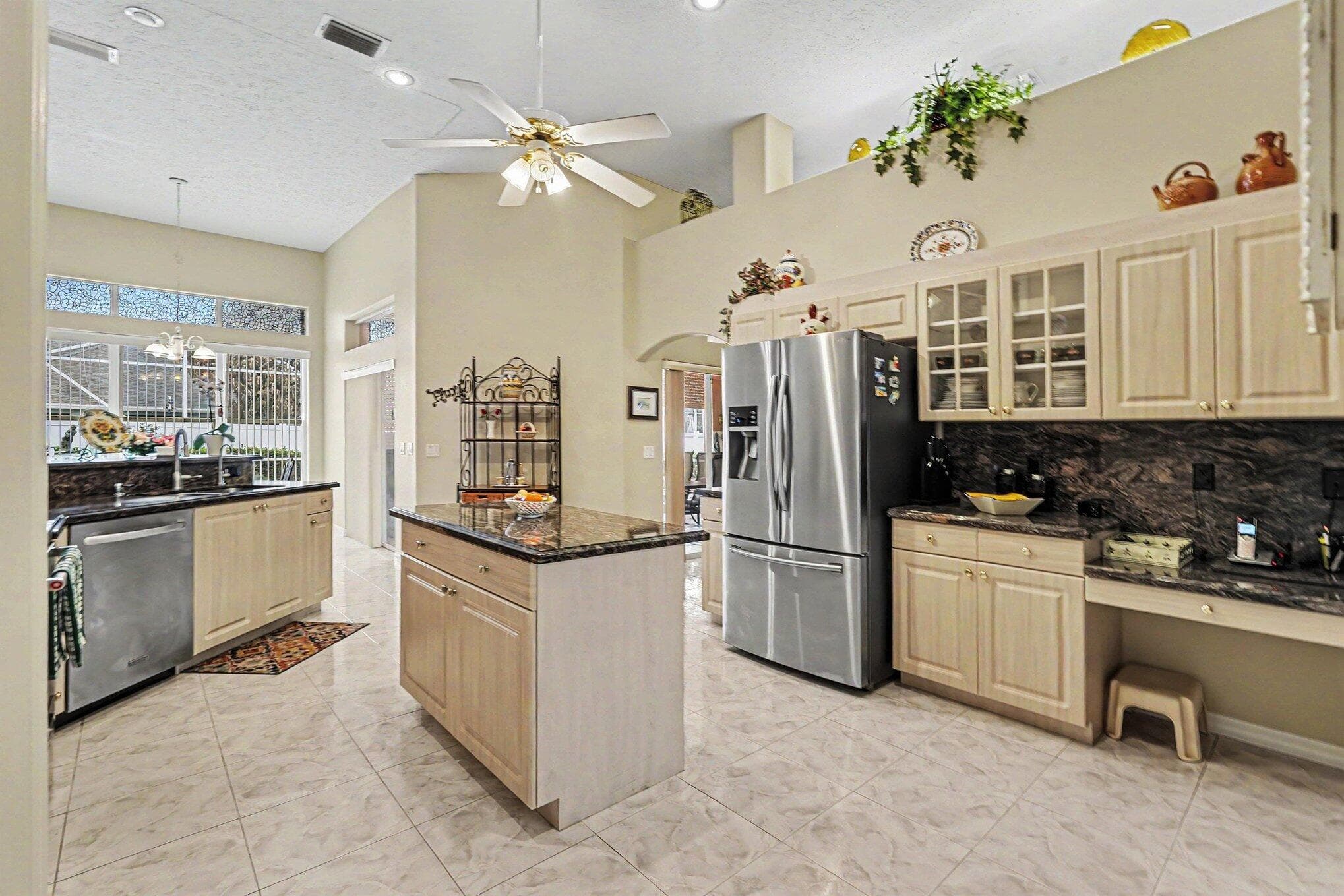 3306 SE Ford Lane SE, Port St. Lucie, FL 34984 — photo 15 of 36