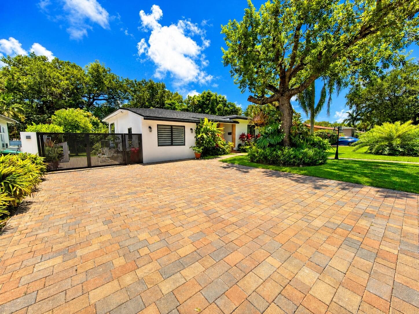 13231 NW 1st Avenue, Miami, FL 33168 — photo 2 of 33