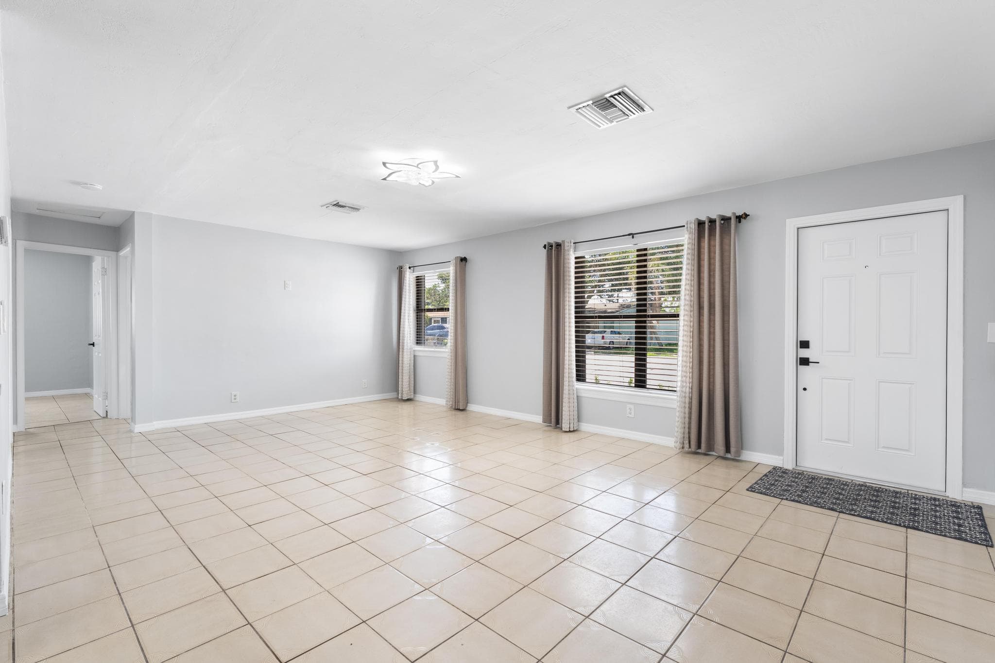 2105 Wellington Road, West Palm Beach, FL 33409 — photo 7 of 45