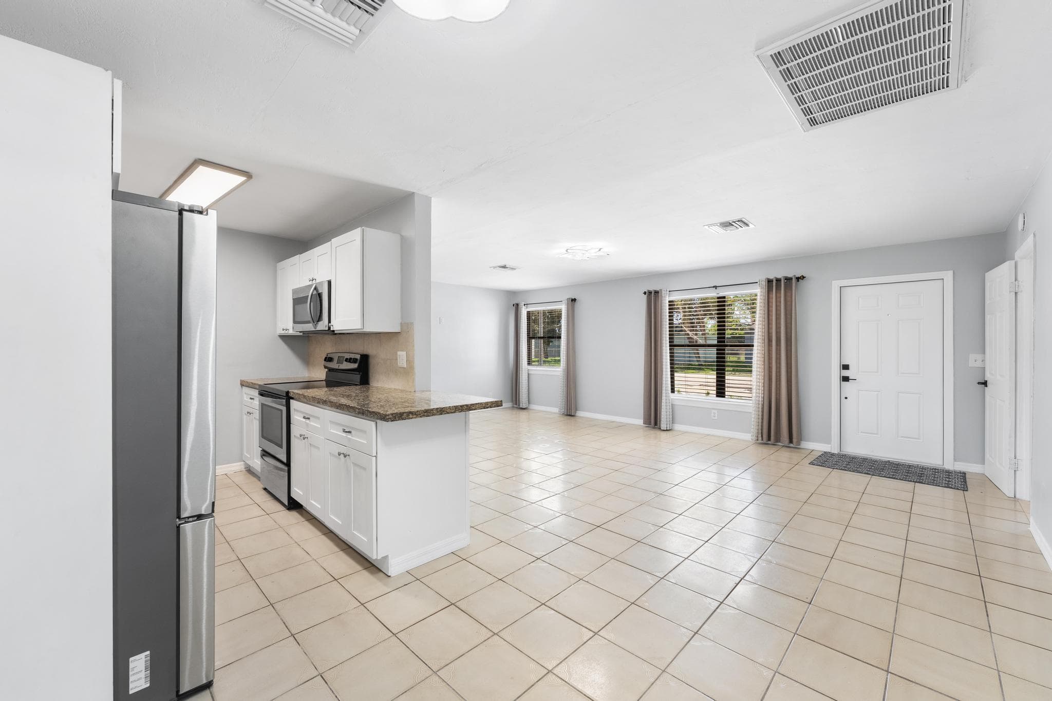 2105 Wellington Road, West Palm Beach, FL 33409 — photo 17 of 45