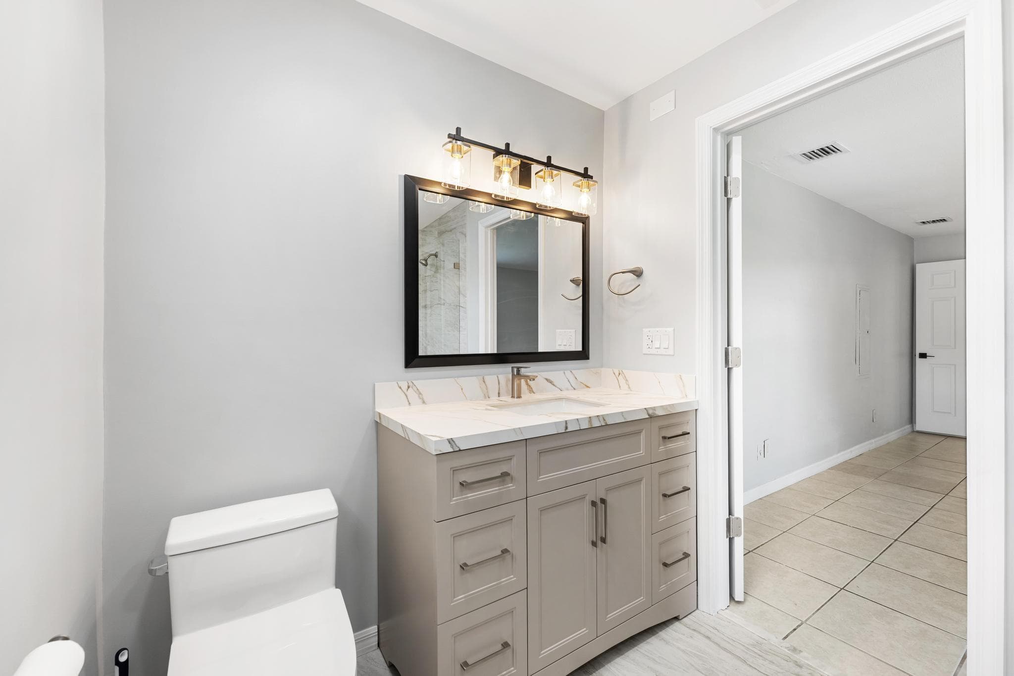 2105 Wellington Road, West Palm Beach, FL 33409 — photo 27 of 45