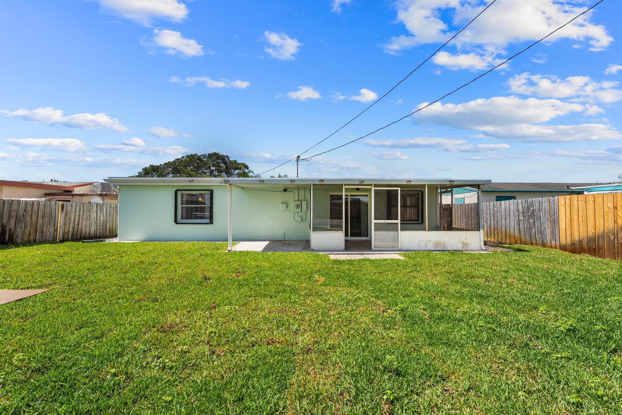 2105 Wellington Road, West Palm Beach, FL 33409 — photo 41 of 45