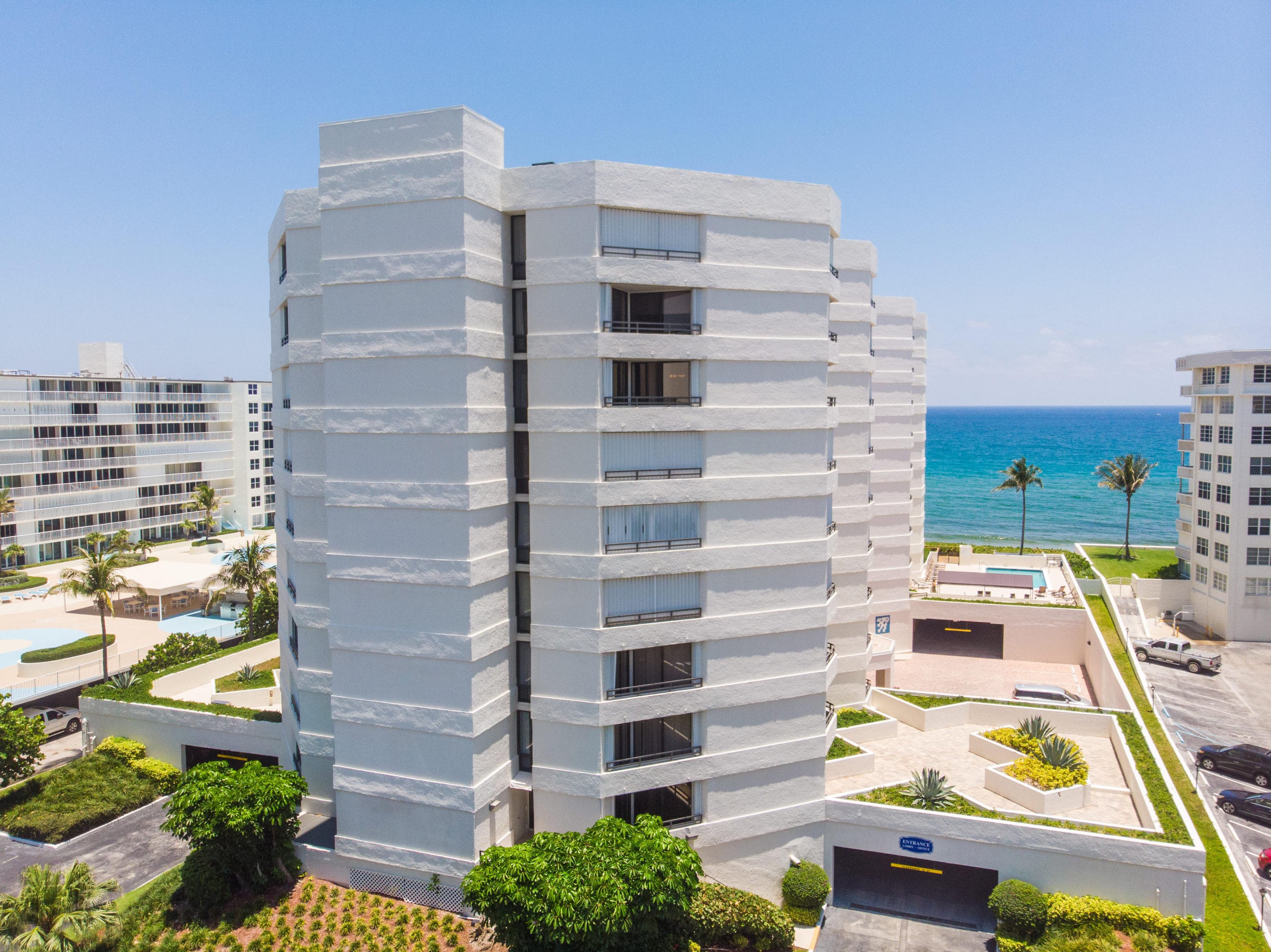 3560 S Ocean Boulevard 909, South Palm Beach, FL 33480 — photo 31 of 41