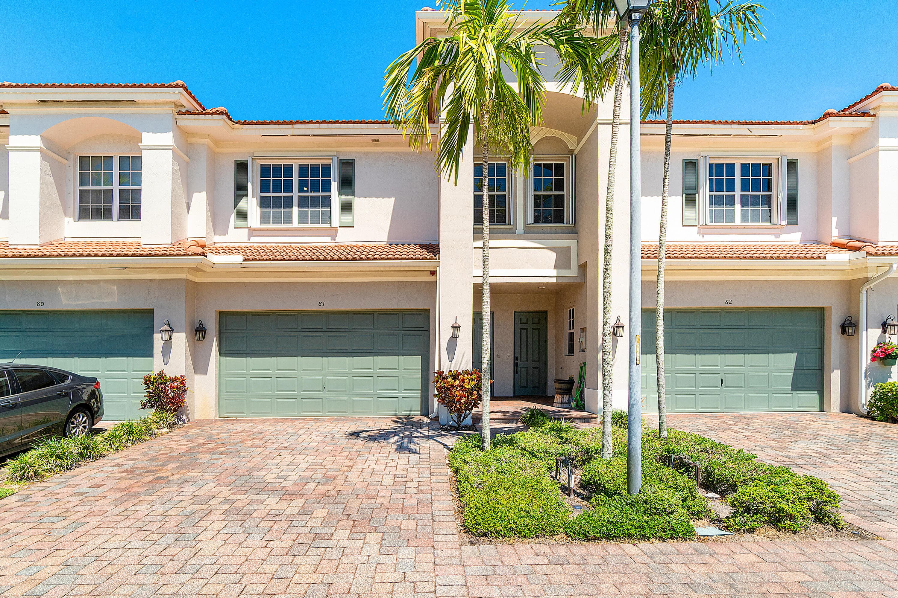 81 Nottingham Place, Boynton Beach, FL 33426 — photo 1 of 33