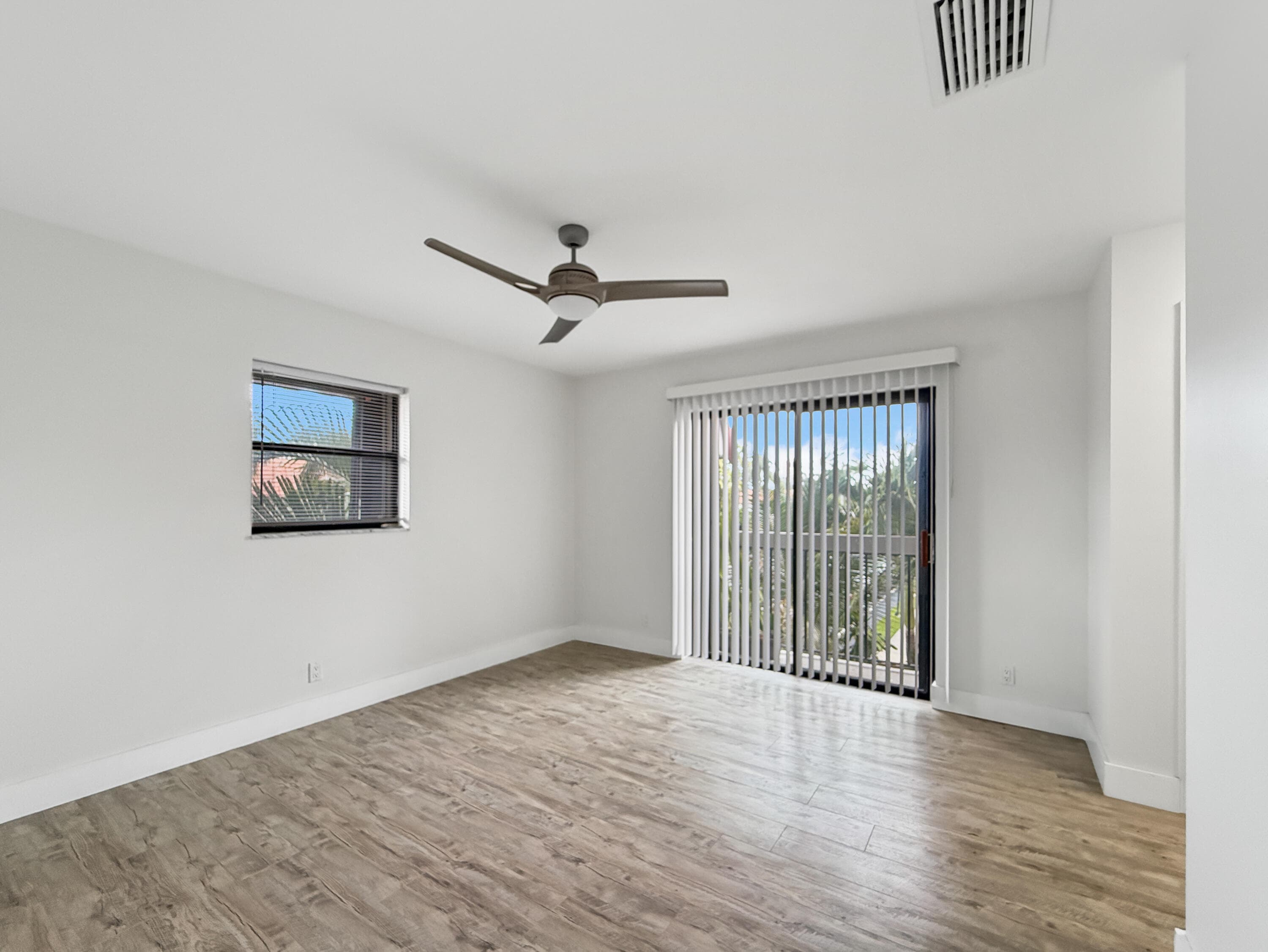 1251 S Federal Highway 114, Boca Raton, FL 33432 — photo 17 of 35