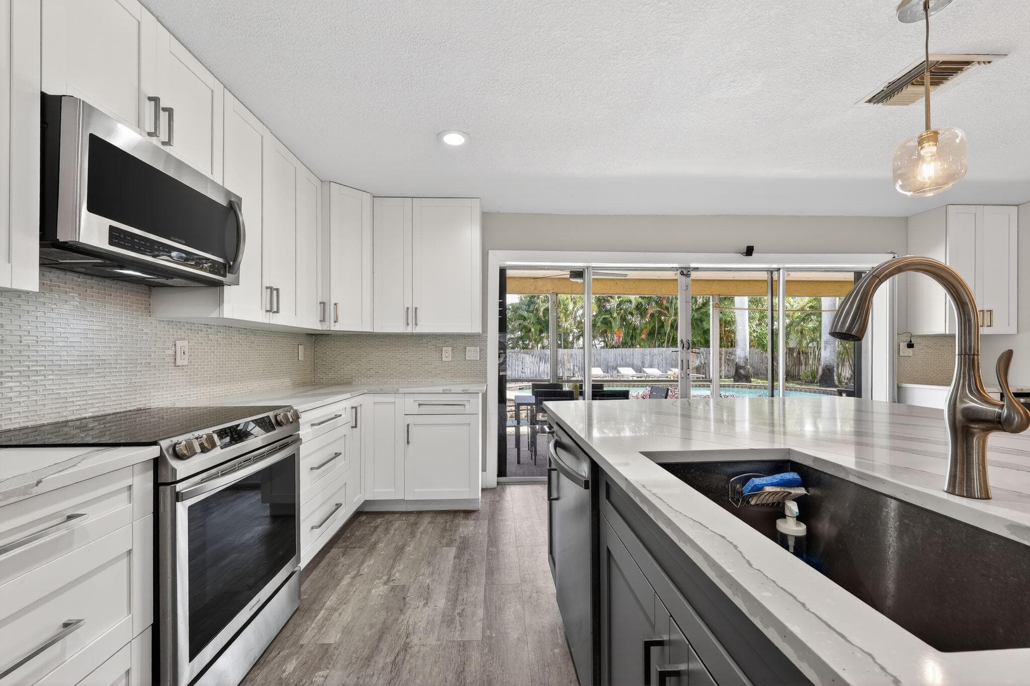 159 SE 26th Avenue, Boynton Beach, FL 33435 — photo 11 of 32