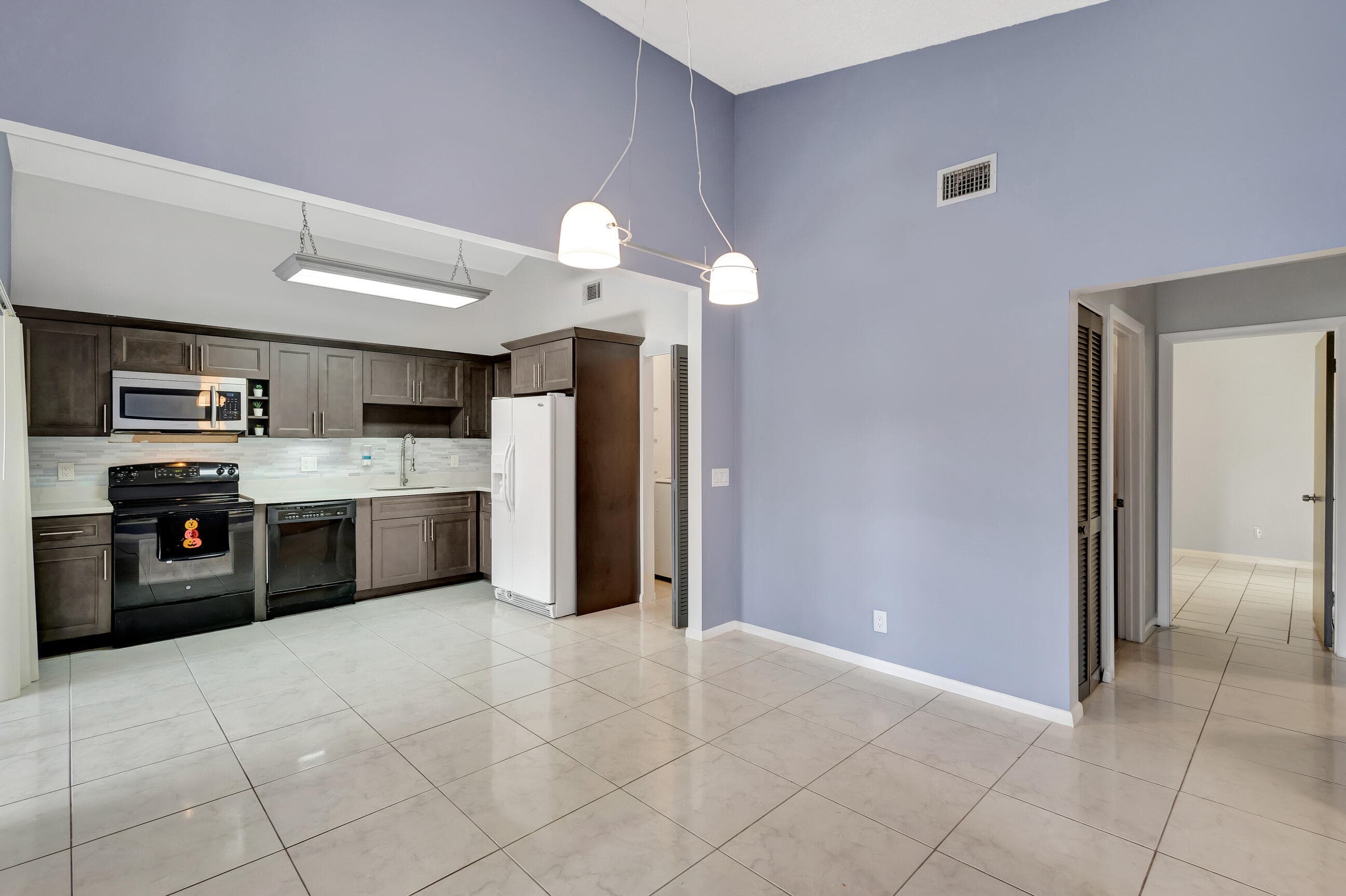 4385 Willow Brook Circle, West Palm Beach, FL 33417 — photo 7 of 30