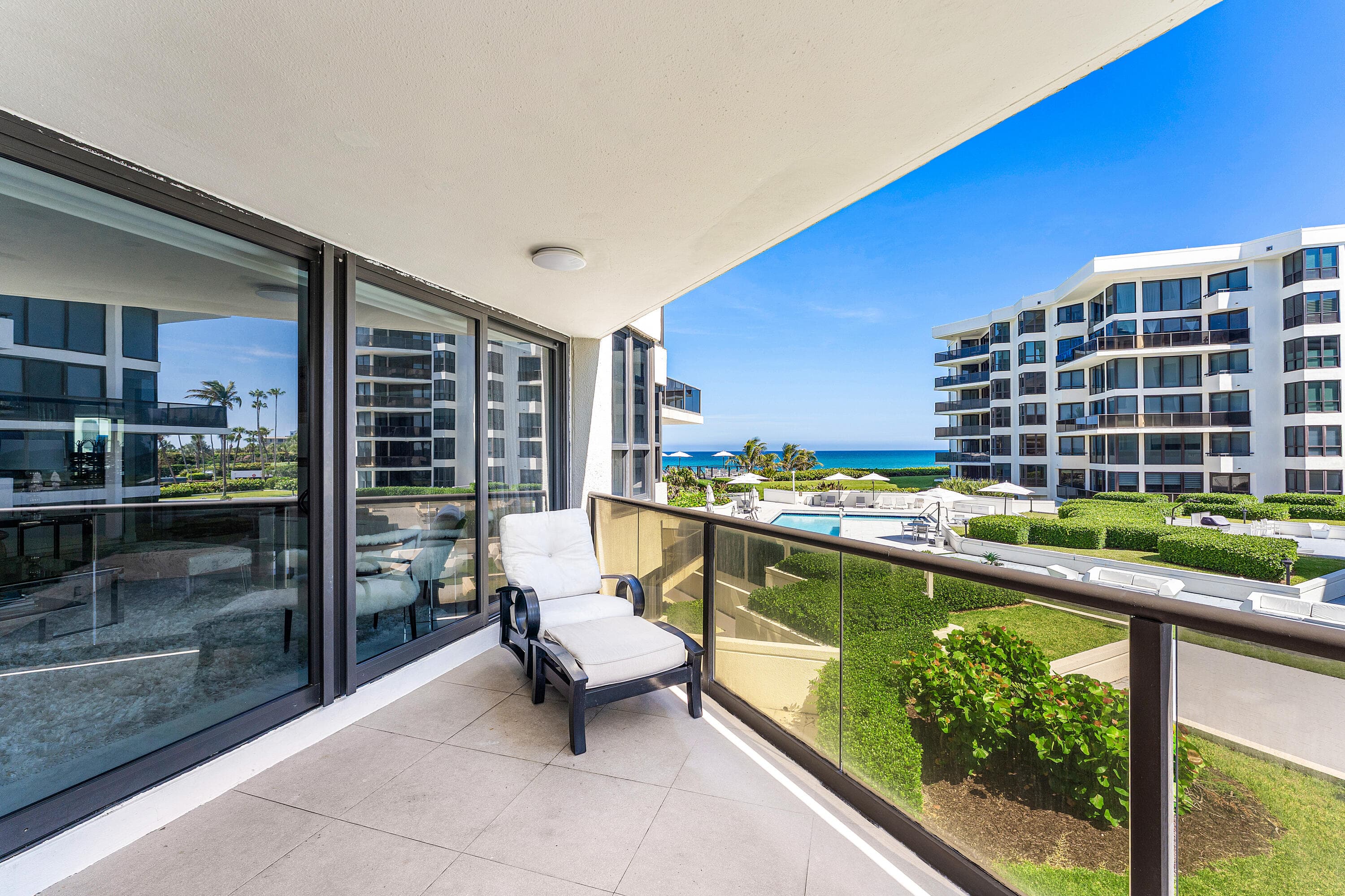 3120 S Ocean Boulevard 3-202, Palm Beach, FL 33480 — photo 2 of 40